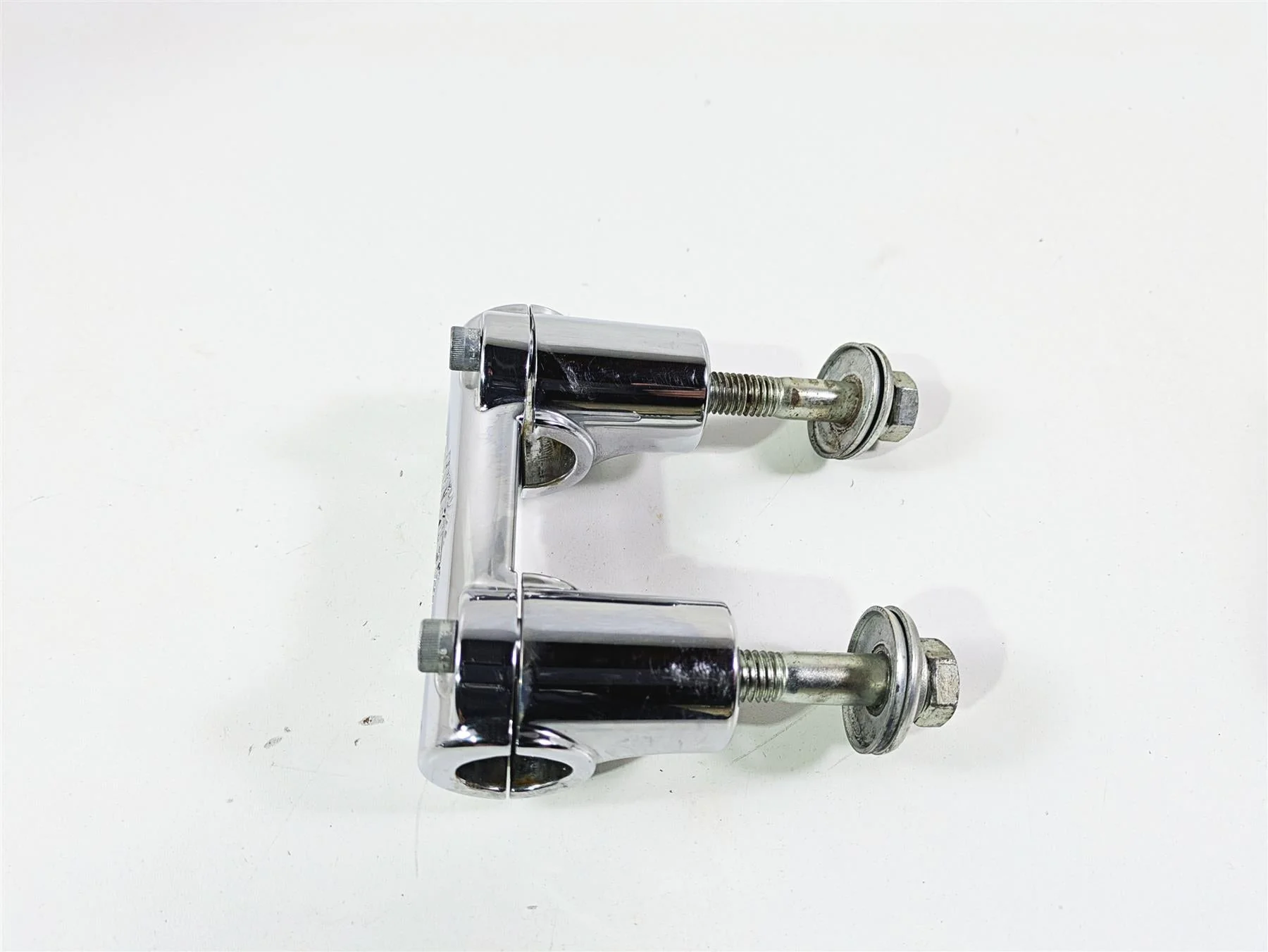 2014 Harley FLS Softail Slim Handlebar Riser Clamp Set 55984-07 56998-09 - Image 2