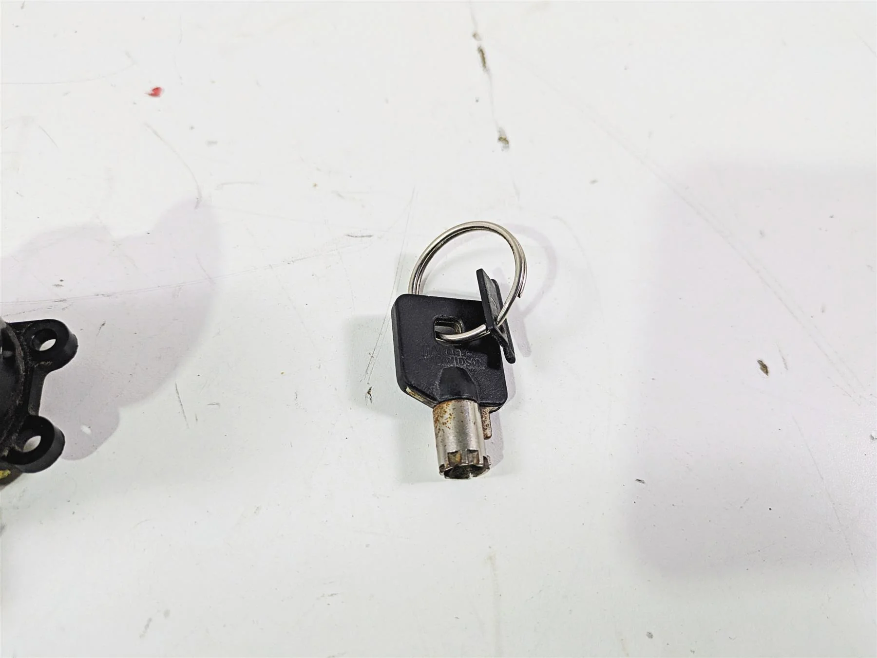 2014 Harley FLS Softail Slim Ignition Switch Key Lock Set 71400076 - Image 5