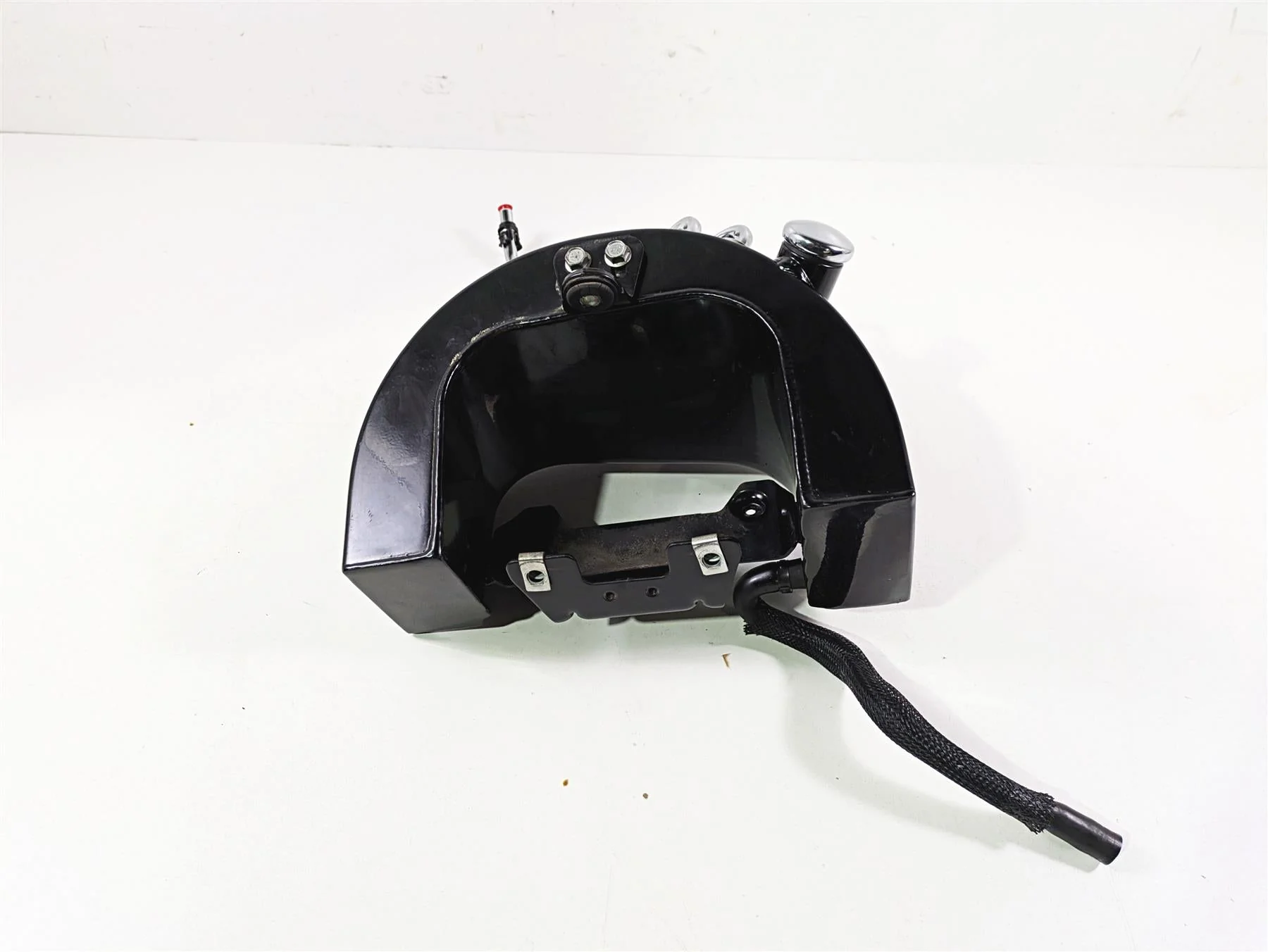 2014 Harley FLS Softail Slim Oil Tank Reservoir & Hoses Lines 62492-01A - Image 12