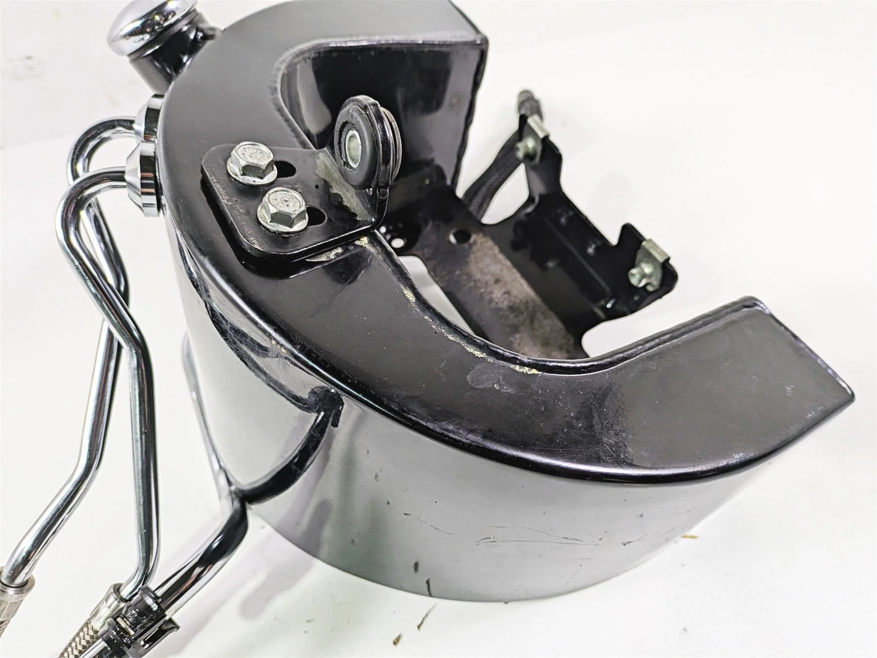 2014 Harley FLS Softail Slim Oil Tank Reservoir & Hoses Lines 62492-01A - Image 8