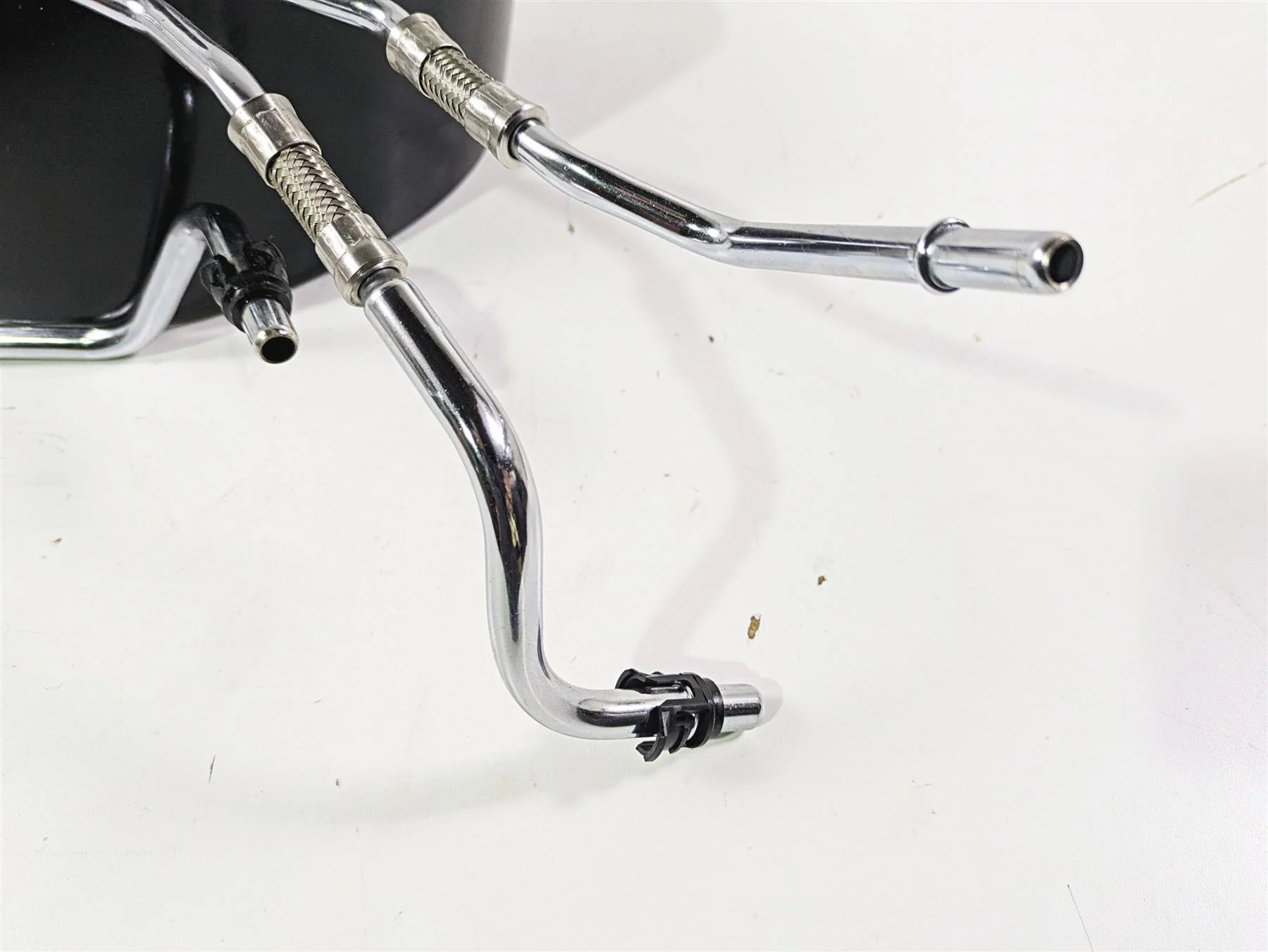 2014 Harley FLS Softail Slim Oil Tank Reservoir & Hoses Set - Read 62492-01A - Image 7
