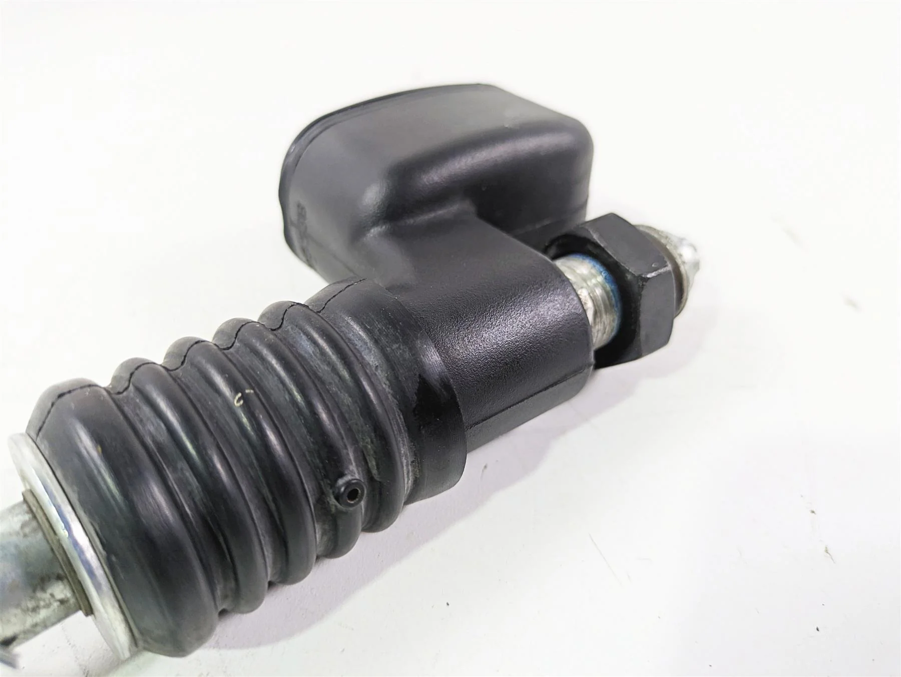 2014 Harley FLS Softail Slim Rear Brake Master Cylinder 41767-05E - Image 11