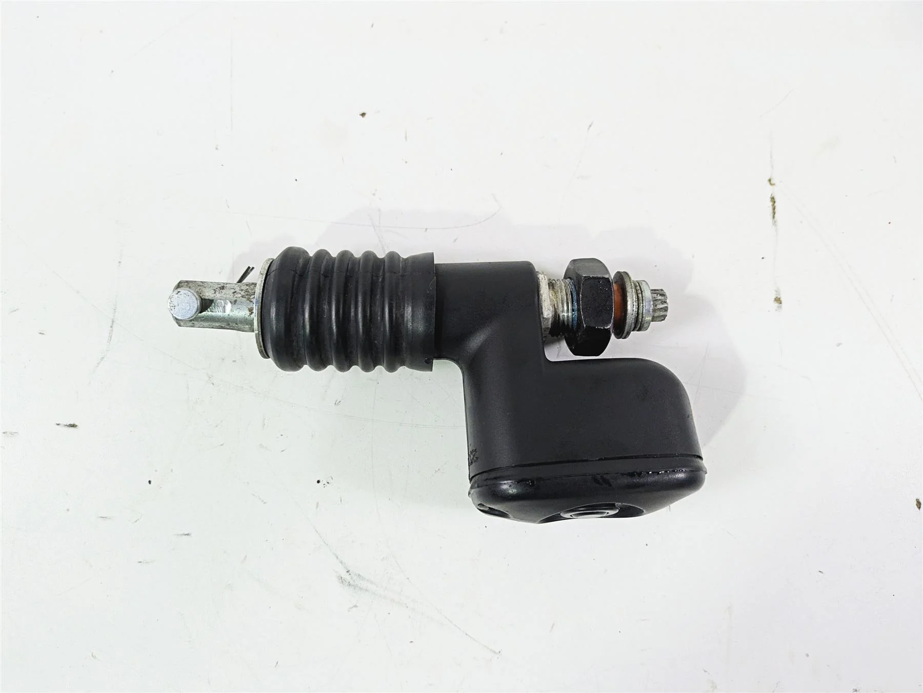 2014 Harley FLS Softail Slim Rear Brake Master Cylinder 41767-05E - Image 6