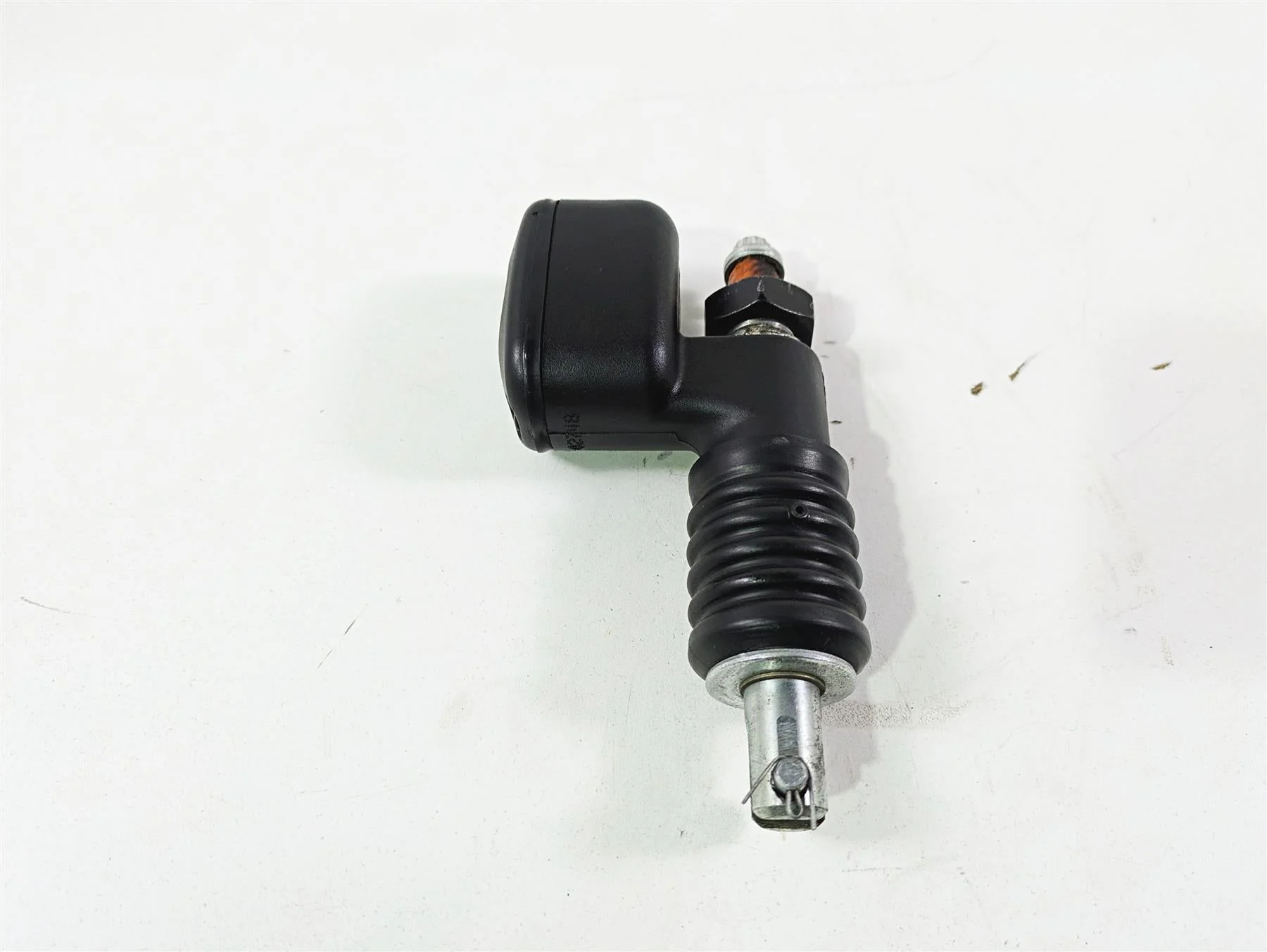 2014 Harley FLS Softail Slim Rear Brake Master Cylinder 41767-05E - Image 5