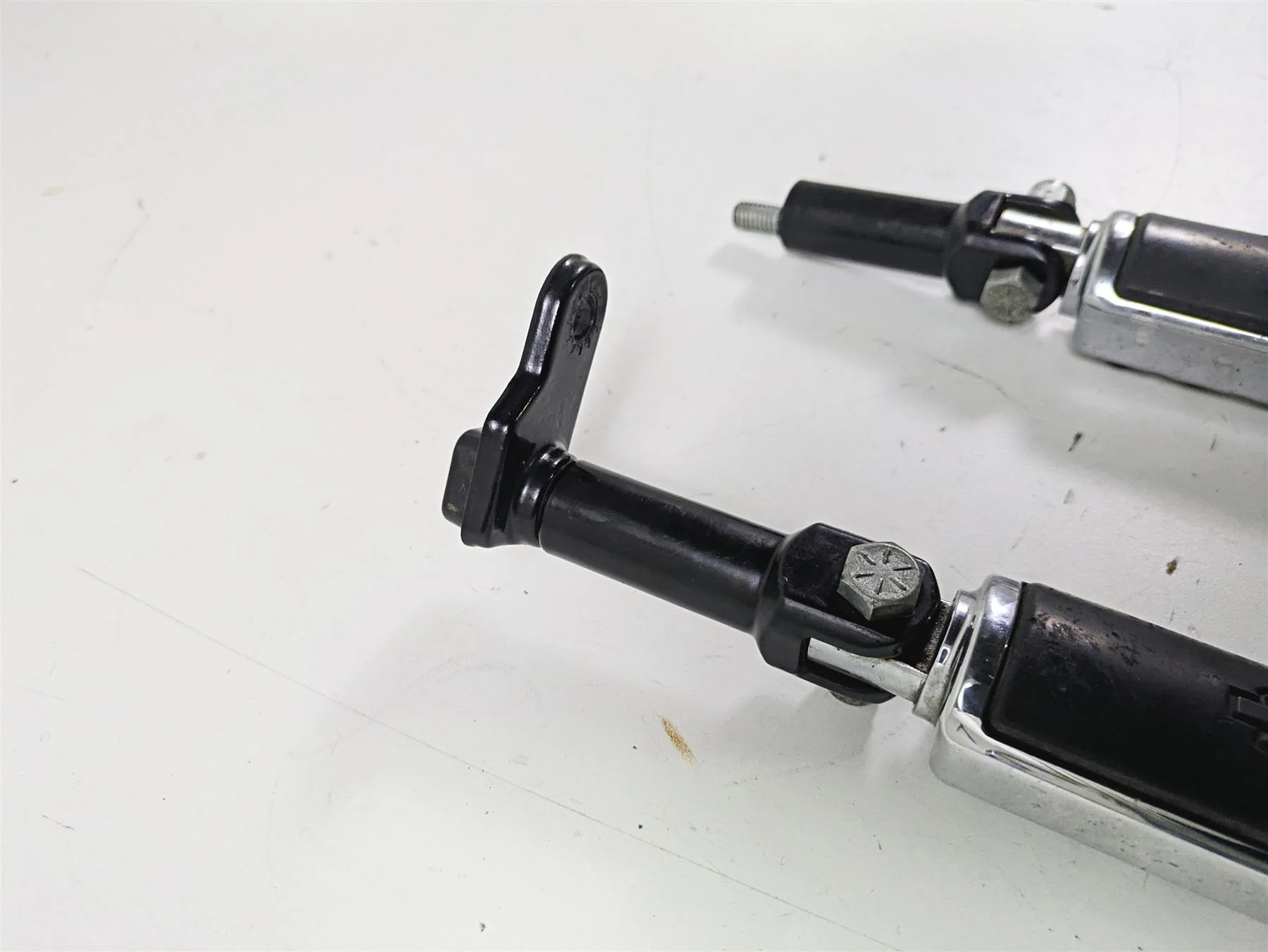2014 Harley FLS Softail Slim Rear Passenger Footpeg Set 50932-08 - Image 11