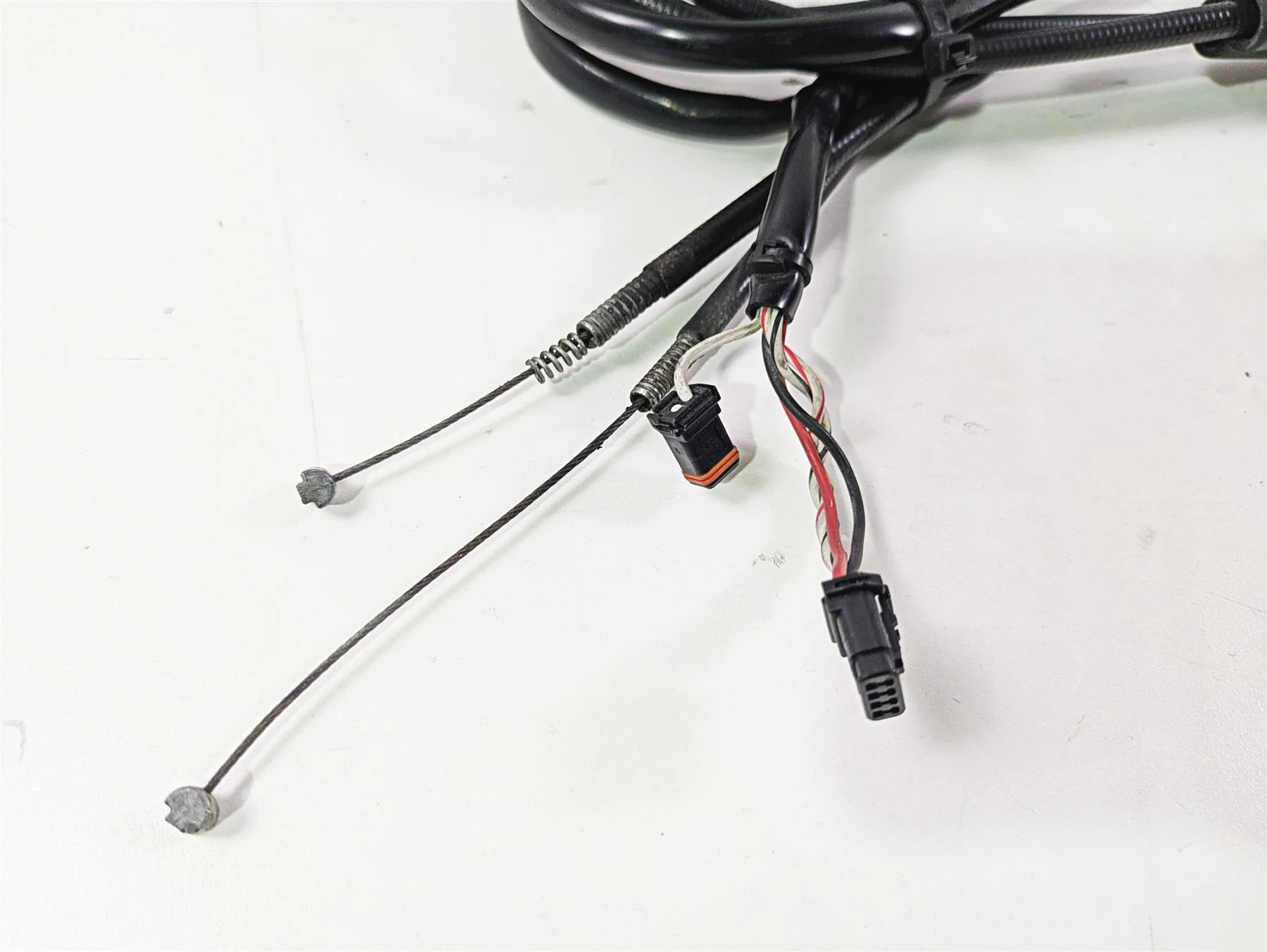 2014 Harley FLS Softail Slim Right Hand Throttle Control Switch 72948-12 - Image 6