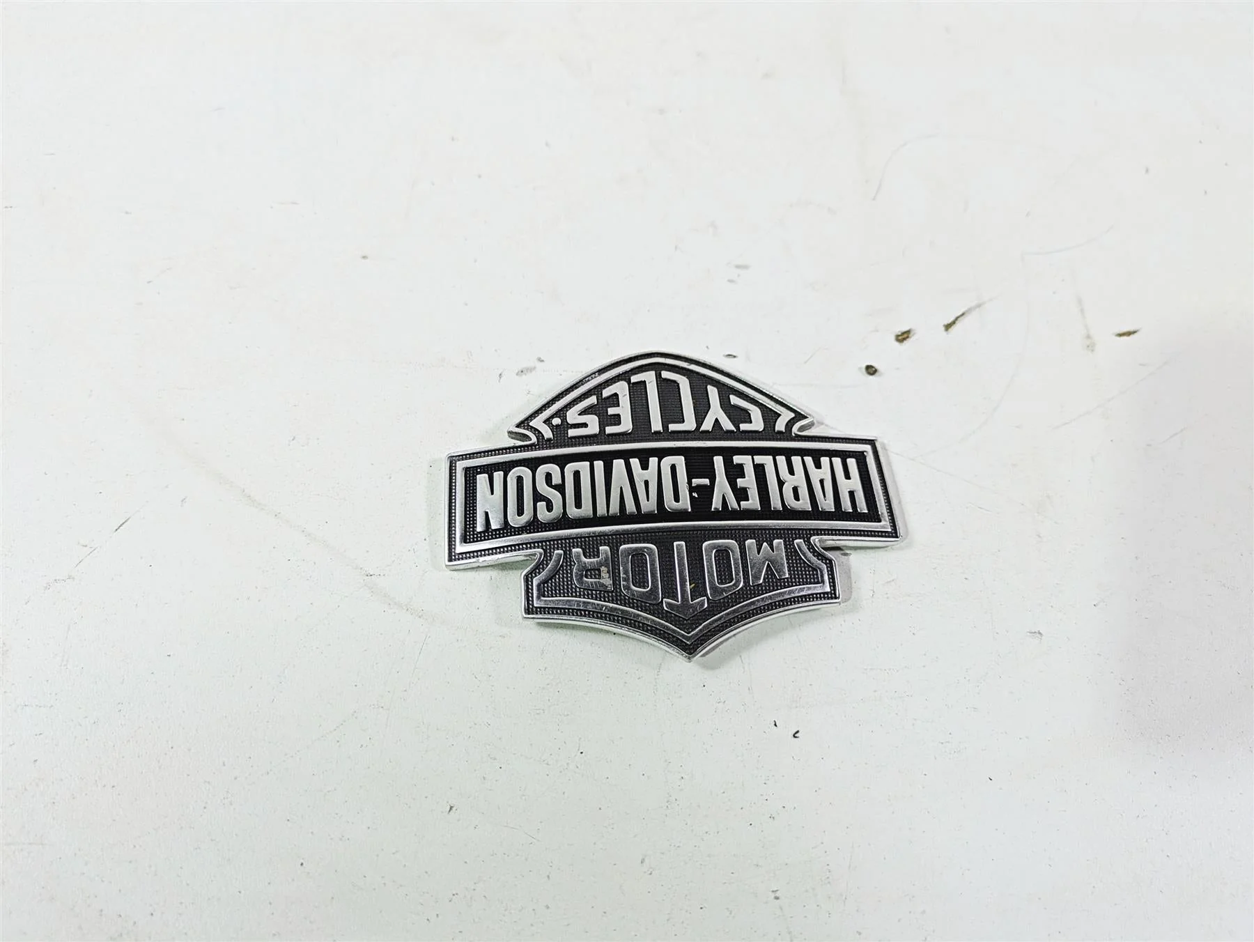 2014 Harley FLS Softail Slim Right Side Fuel Gas Tank Emblem 61400056 - Image 3
