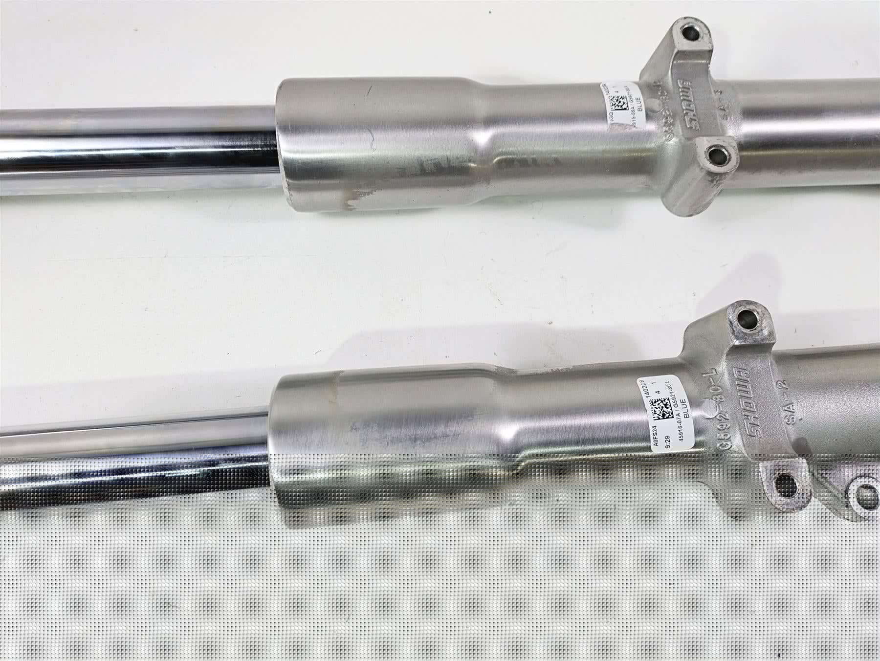 2014 Harley FLS Softail Slim Showa Front Fork Leg Set 45915-08A 45916-07A - Image 9