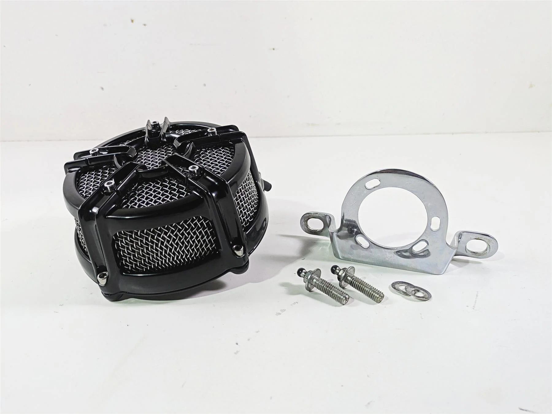2014 Harley FXDF Dyna Fat Bob Air Box Cleaner Breather Filter Kuryakyn 9572 - Image 3