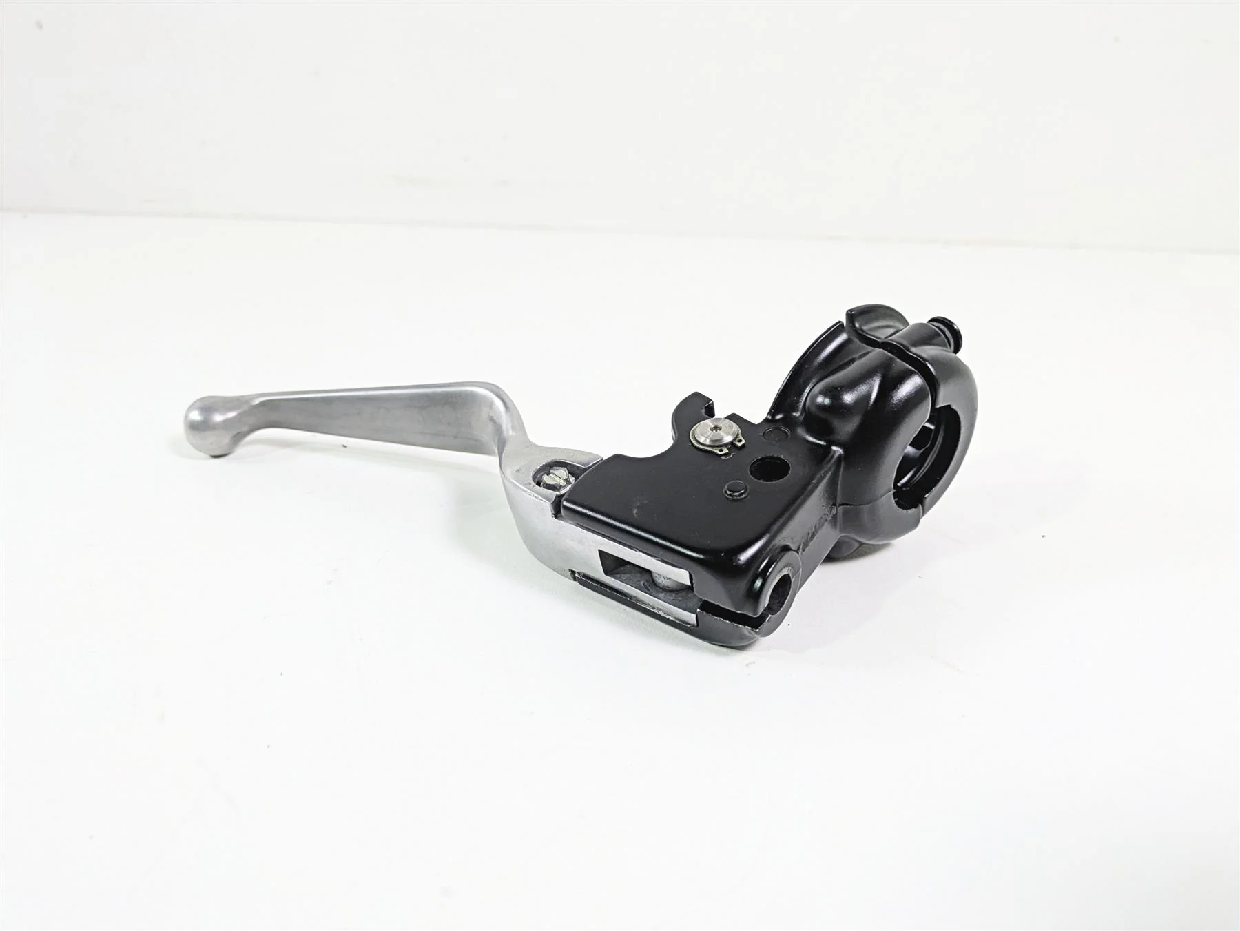 2014 Harley FXDF Dyna Fat Bob Clutch Perch & Lever 38608-96 - Image 12