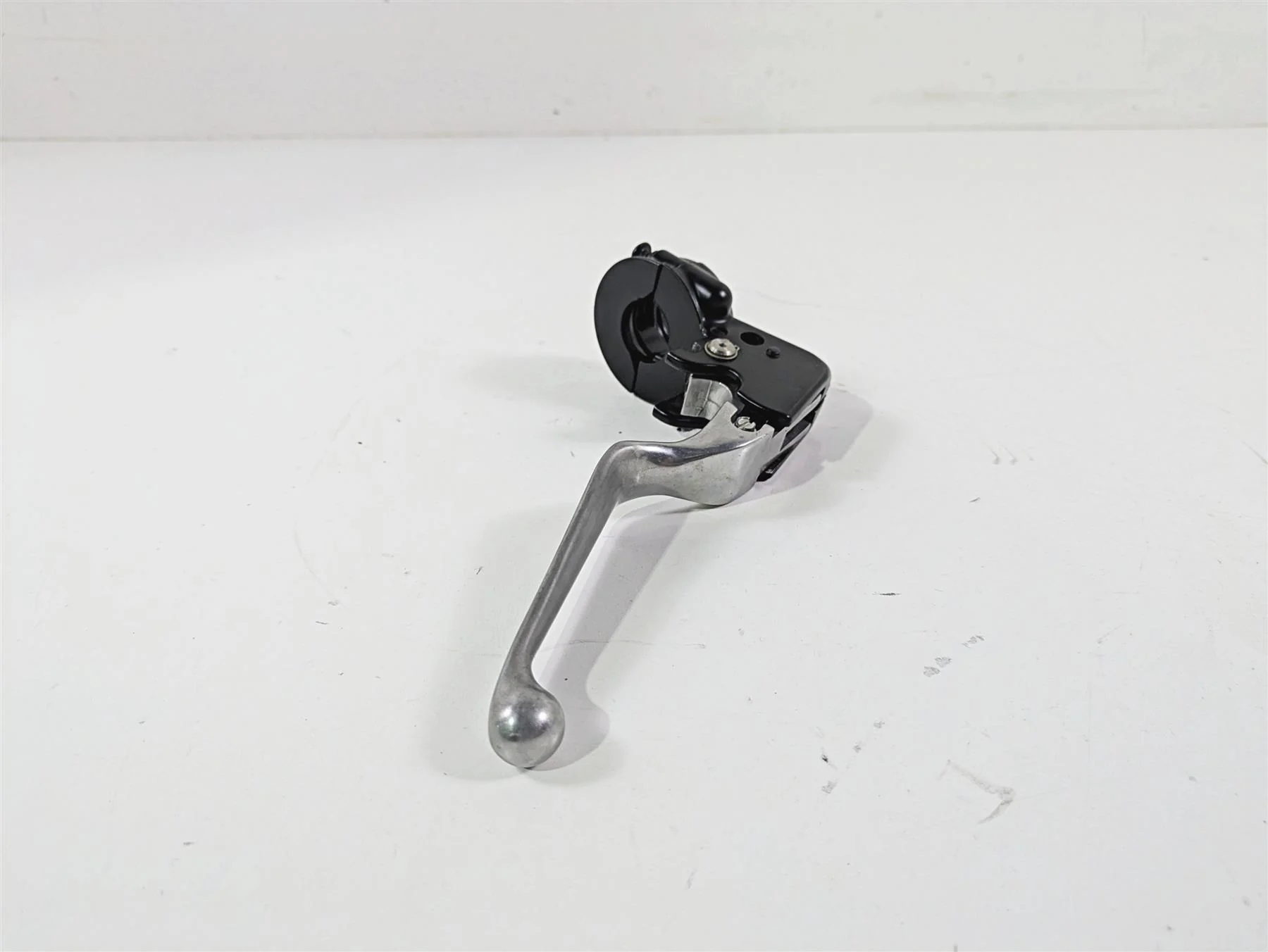 2014 Harley FXDF Dyna Fat Bob Clutch Perch & Lever 38608-96 - Image 4