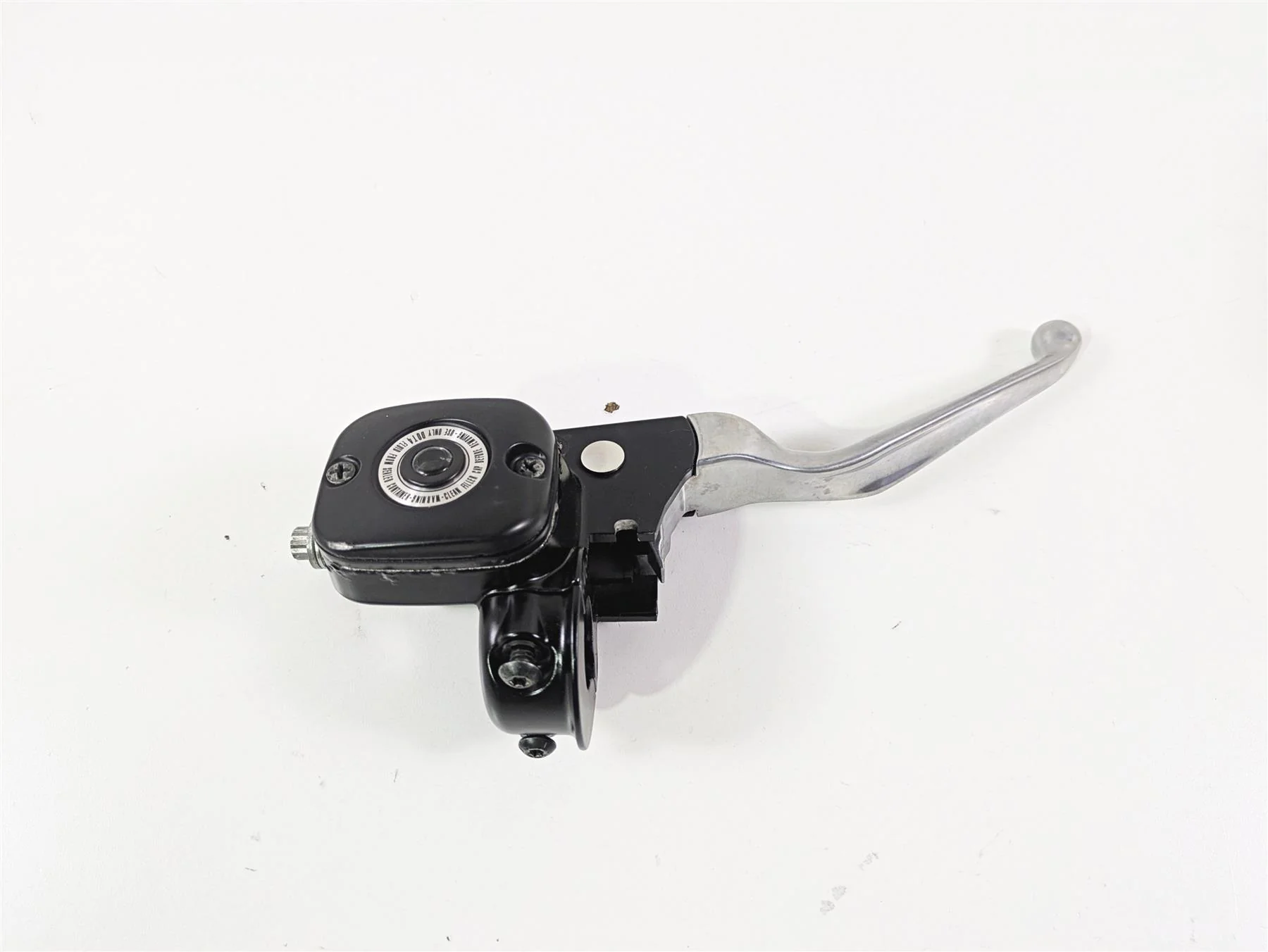 2014 Harley FXDF Dyna Fat Bob Front Brake Master Cylinder 11/16 45170-08F