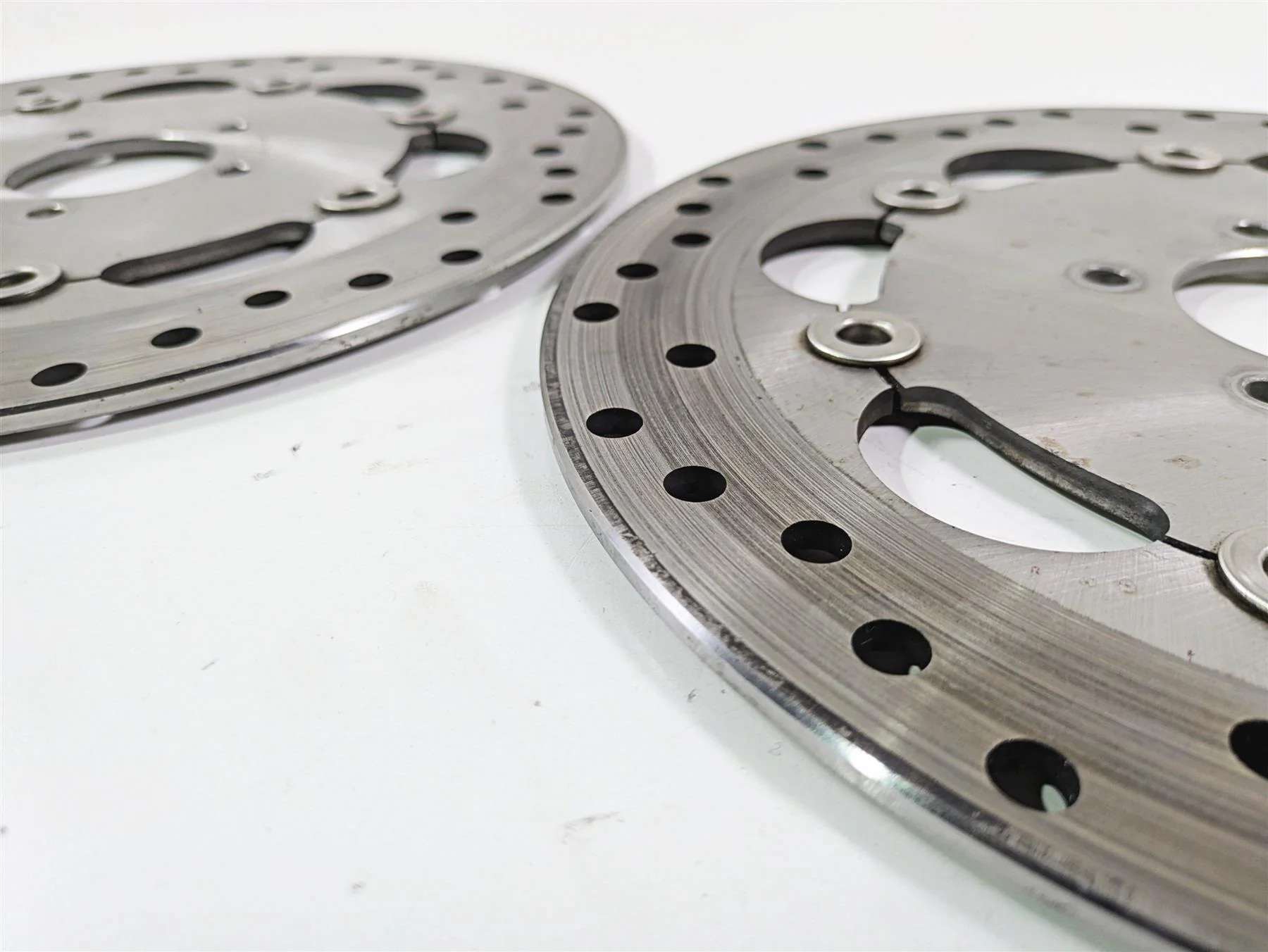 2014 Harley FXDF Dyna Fat Bob Front Brake Rotor Disc Set 46717-10 - Image 11