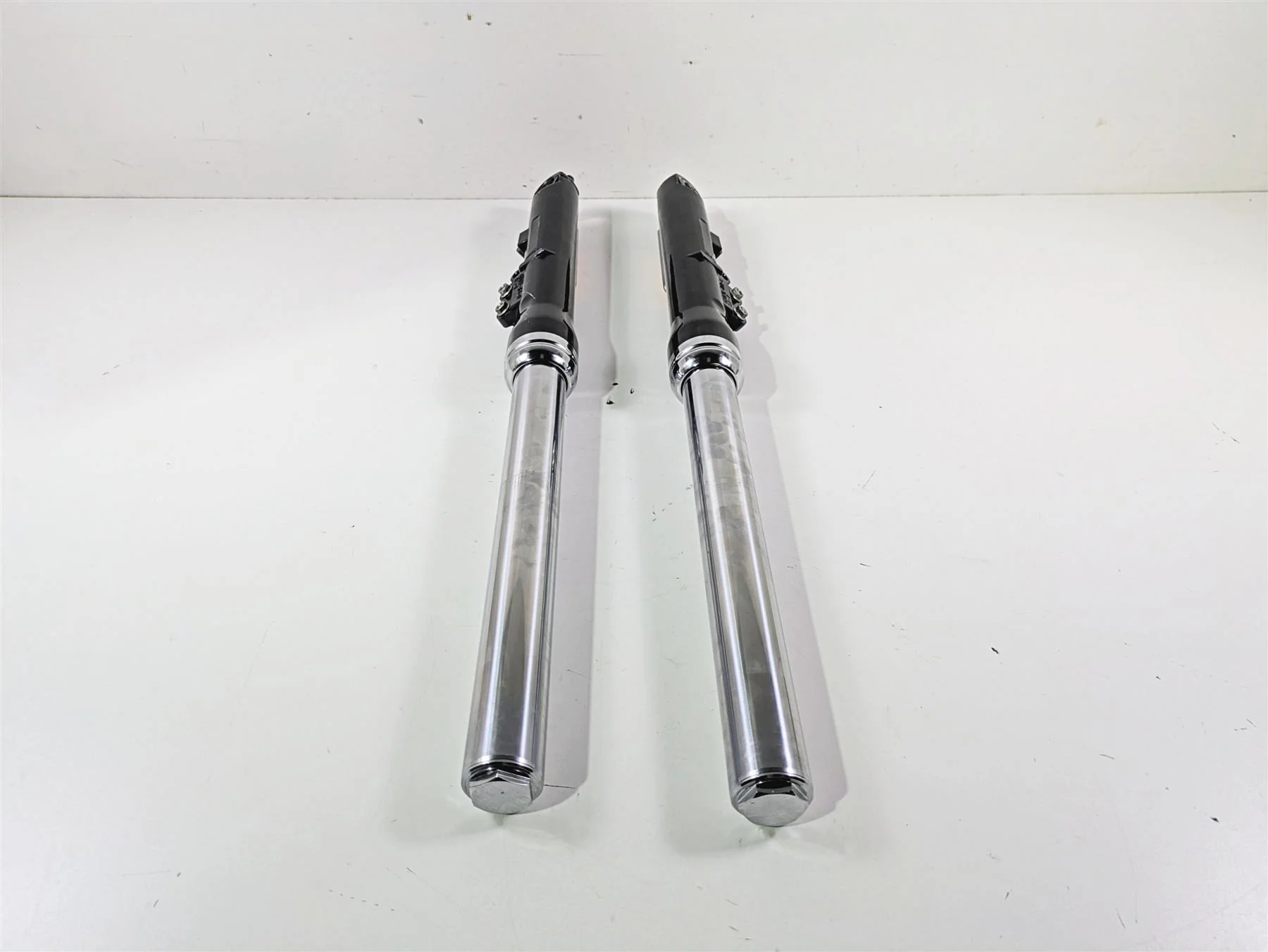 2014 Harley FXDF Dyna Fat Bob Front Fork Leg Set 49mm 48622-08A 48623-08A - Image 6