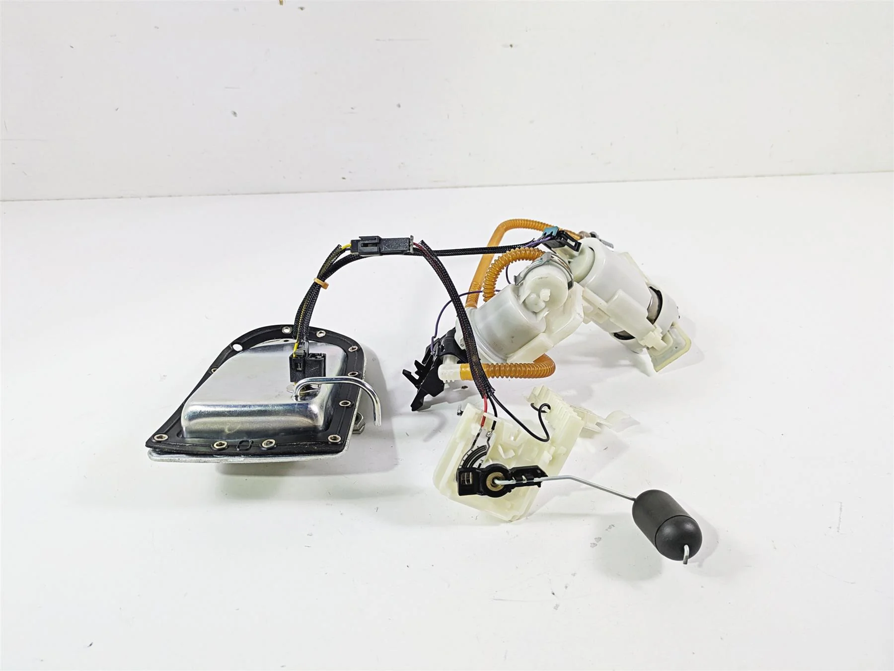 2014 Harley FXDF Dyna Fat Bob Fuel Gas Petrol Pump -Tested 75218-04D - Image 3