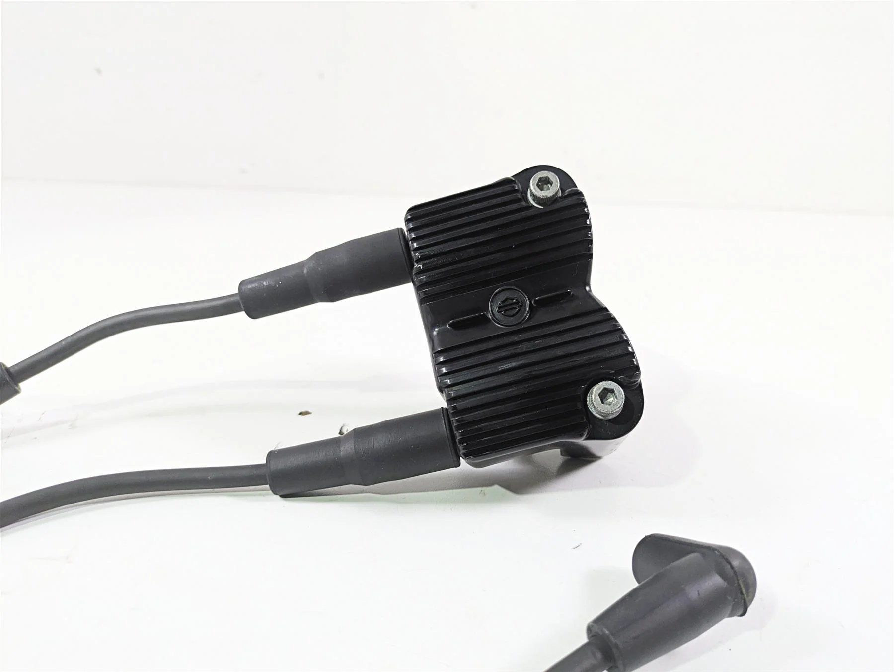 2014 Harley FXDF Dyna Fat Bob Ignition Coil Wires Plugs Set Delphi 31696-07A - Image 2