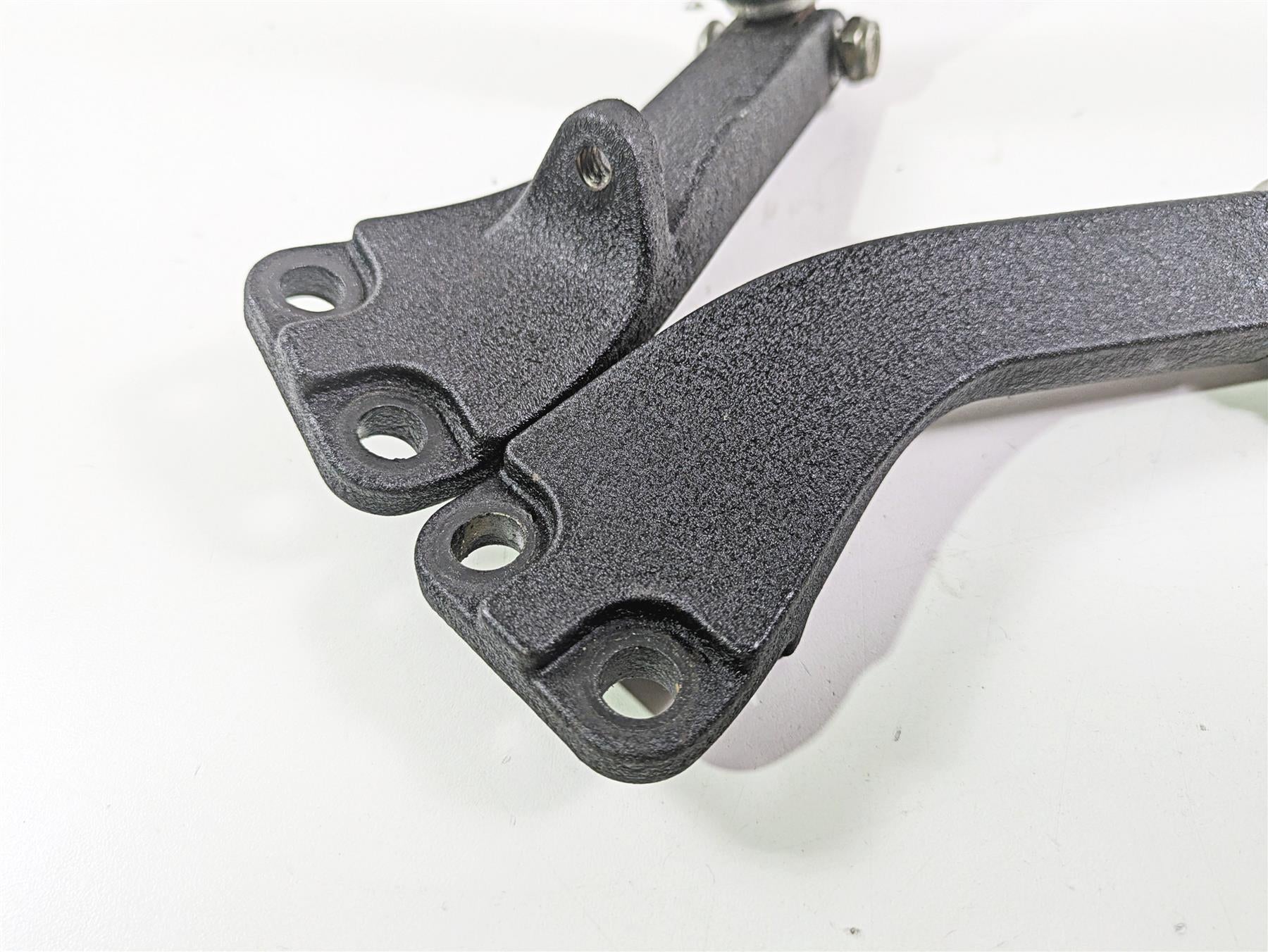 2014 Harley FXDF Dyna Fat Bob Rear Passenger Footpeg Set 49224-06A 49230-06 - Image 8