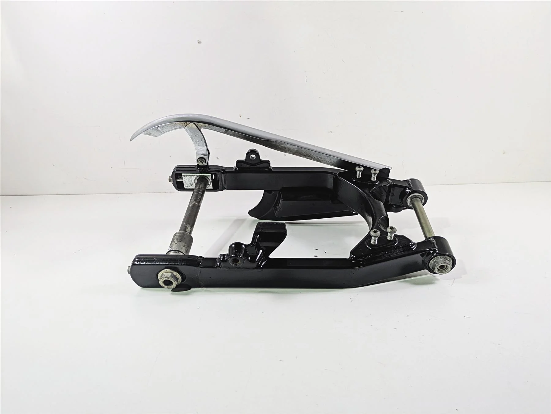 2014 Harley FXDF Dyna Fat Bob Rear Swingarm & Belt Guards 47820-10
