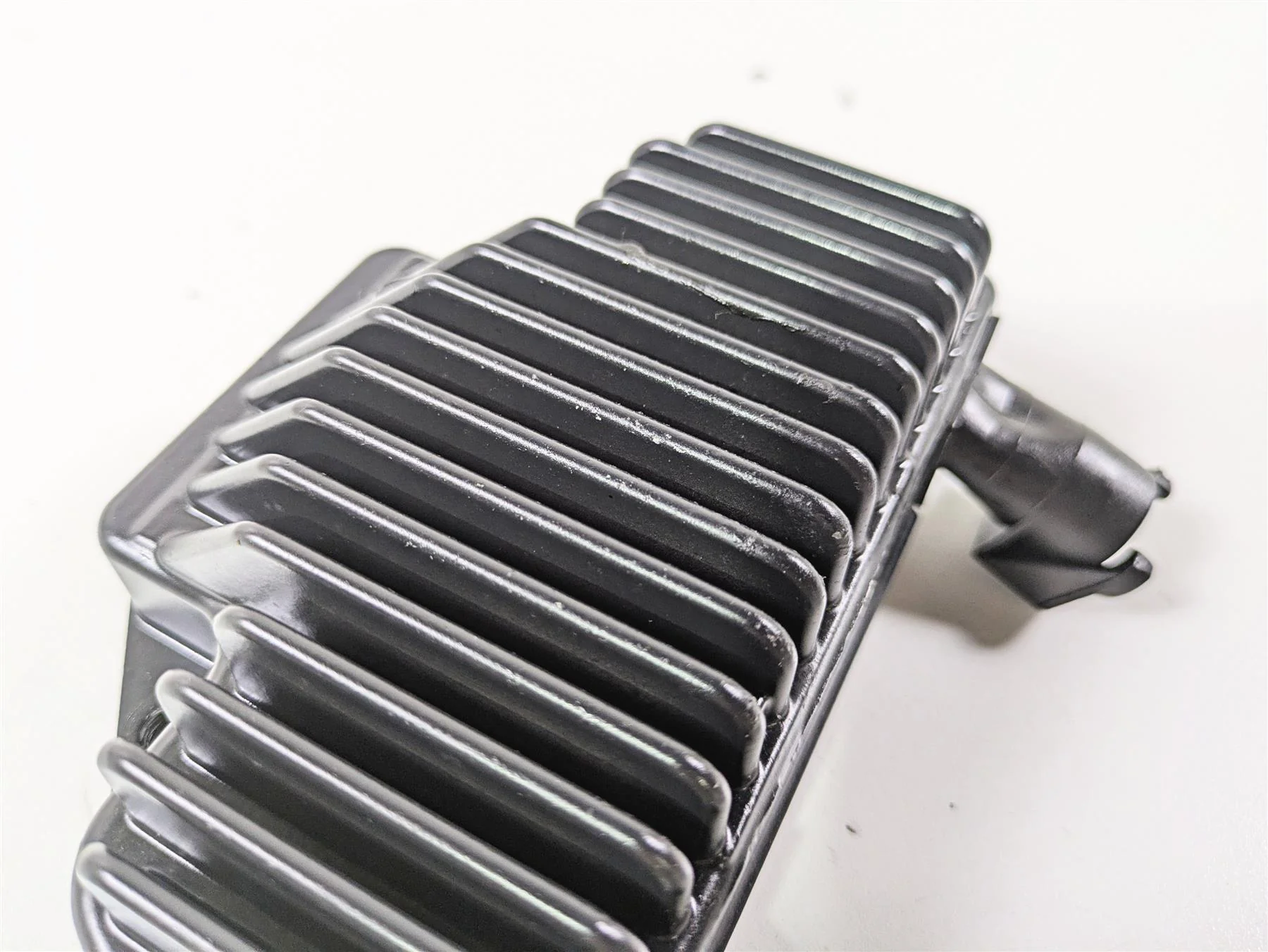2014 Harley FXDF Dyna Fat Bob Rectifier Voltage Regulator 74631-08A - Image 11