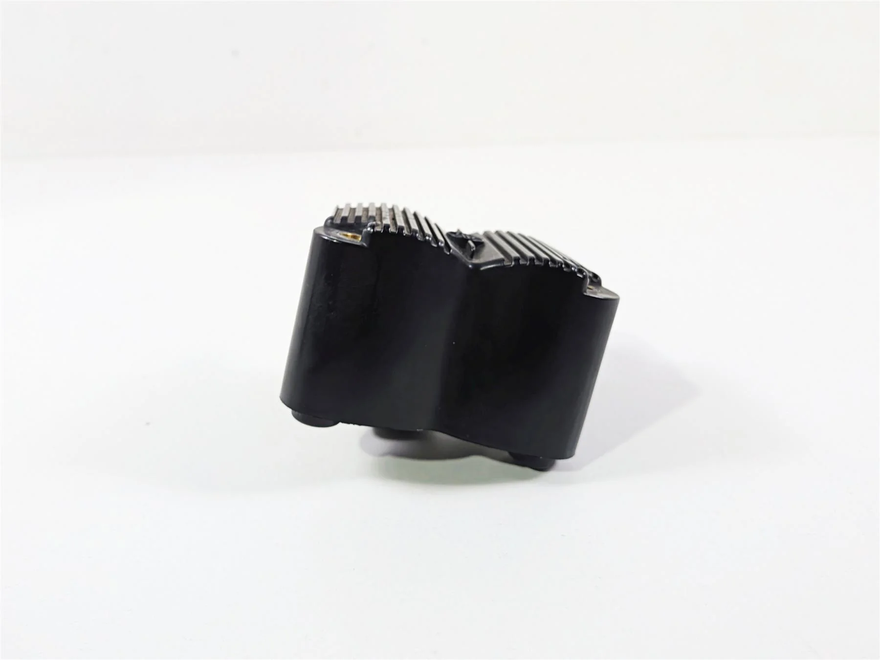 2014 Harley FXDL Dyna Low Rider Delphi Ignition Coil 31696-07A - Image 5