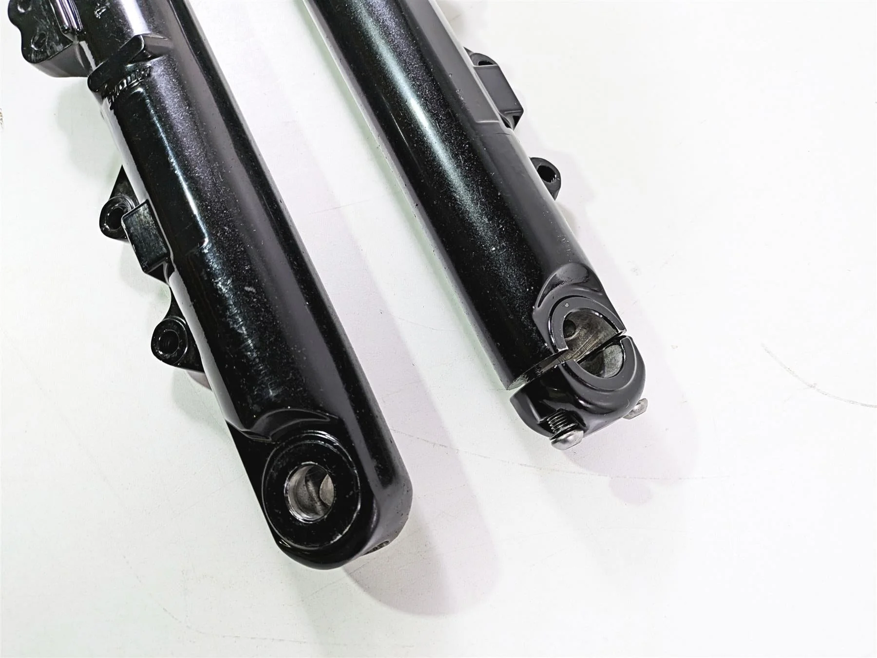 2014 Harley FXDL Dyna Low Rider Dual Disc Lower Fork Tube Slider Set 45500230 - Image 11