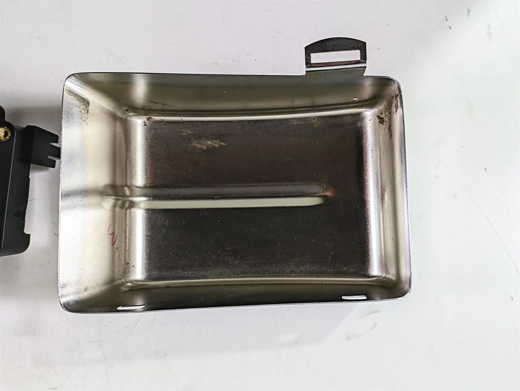 2014 Harley FXDL Dyna Low Rider Electric Holder Tray & Cover 69200101 70367-12 - Image 8