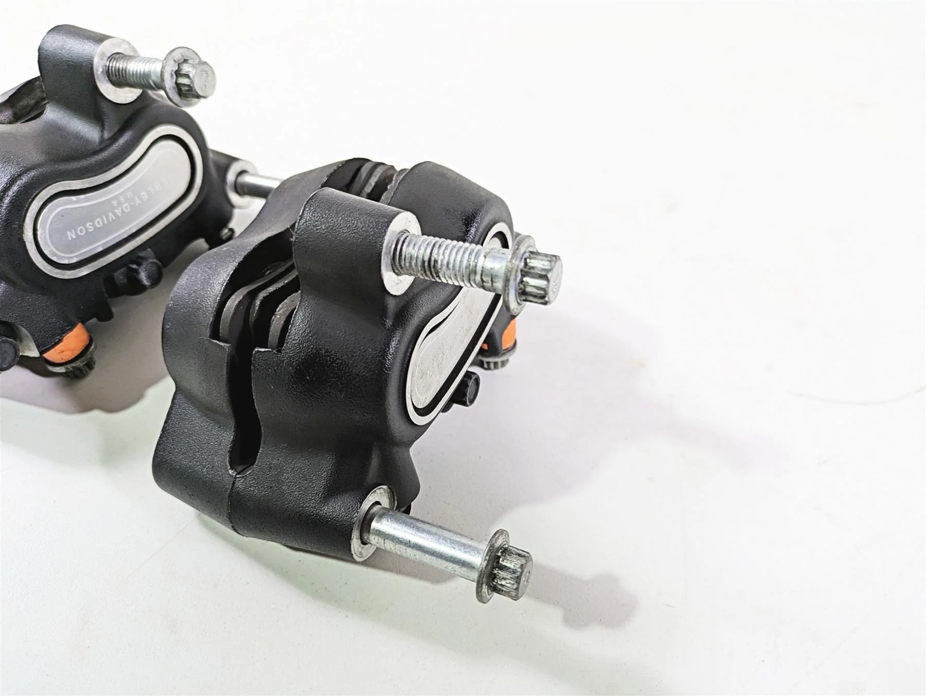 2014 Harley FXDL Dyna Low Rider Front Brake Caliper Set 41300001 41300002 - Image 8