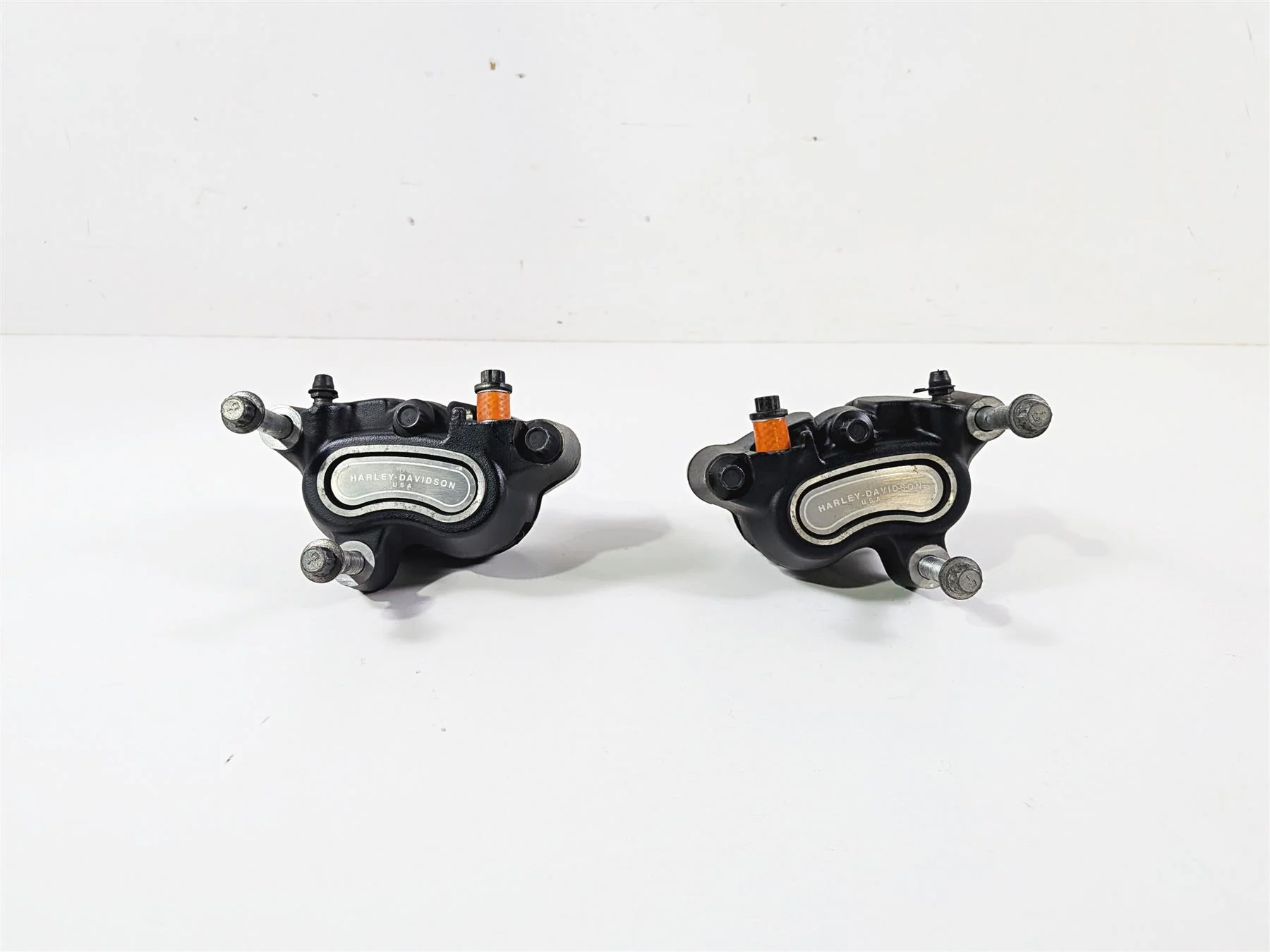2014 Harley FXDL Dyna Low Rider Front Brake Caliper Set 41300001 41300002