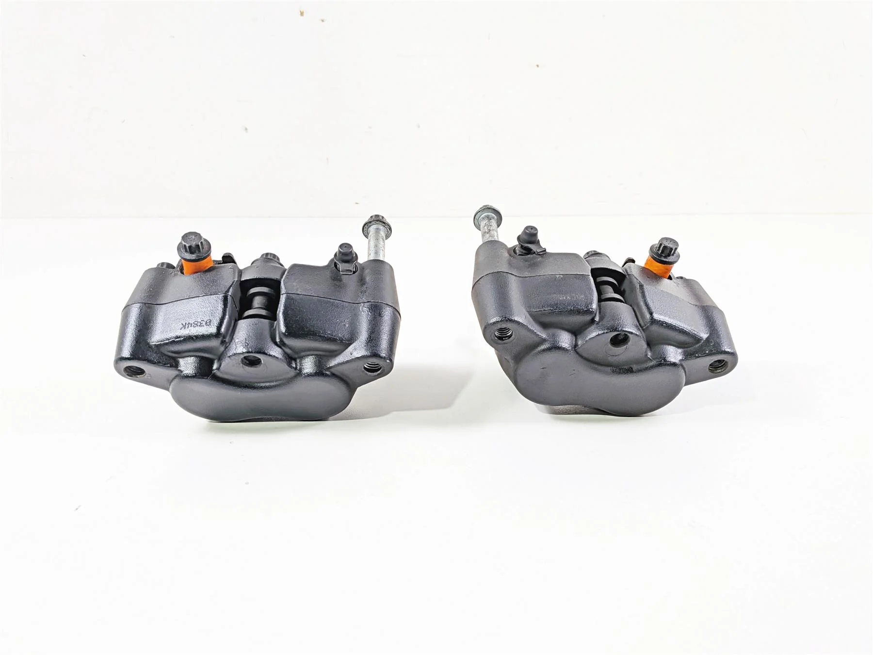 2014 Harley FXDL Dyna Low Rider Front Brake Caliper Set 41300001 41300002 - Image 4