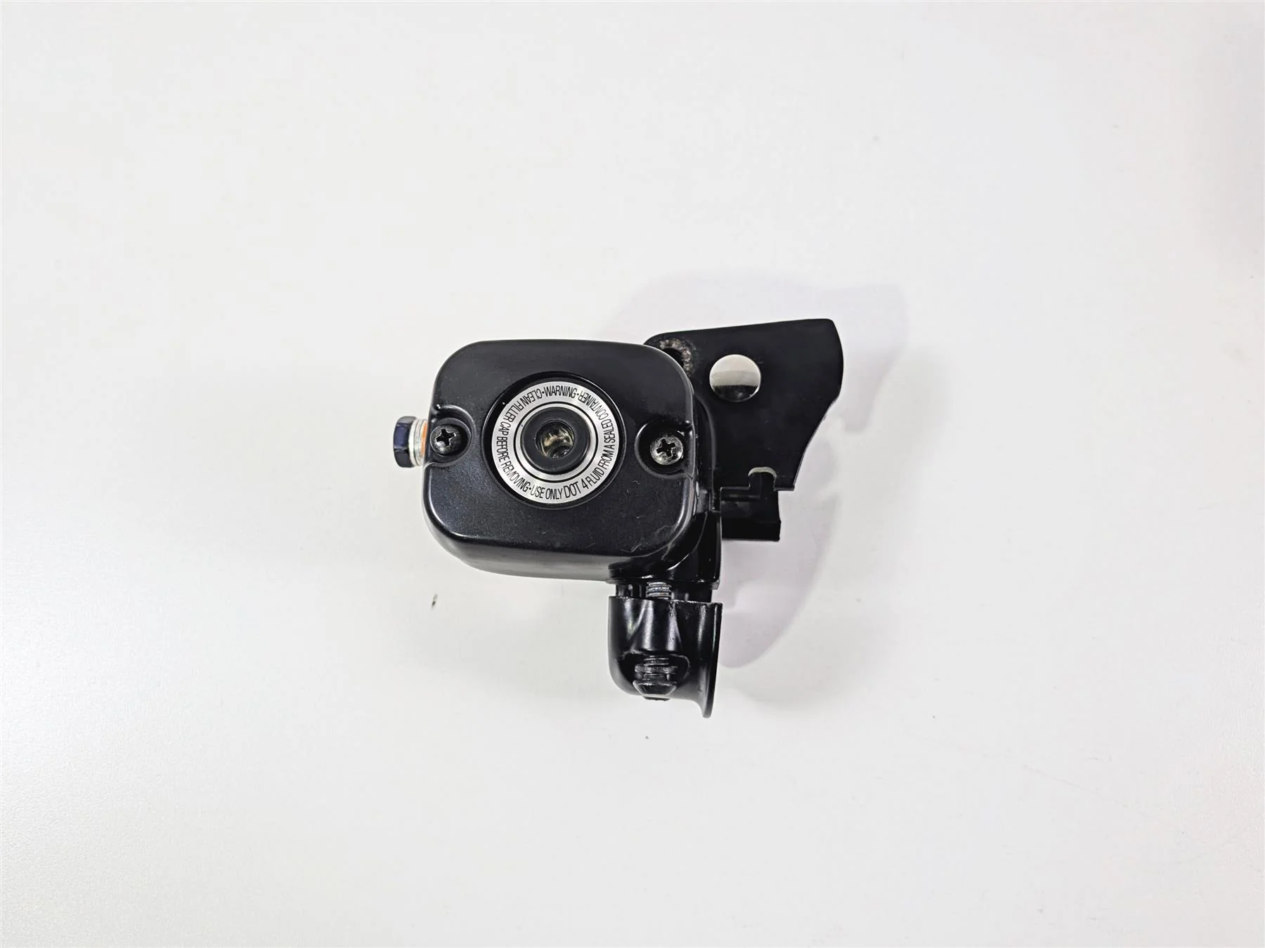 2014 Harley FXDL Dyna Low Rider Front Brake Master Cylinder 11/16" Read 45170-08