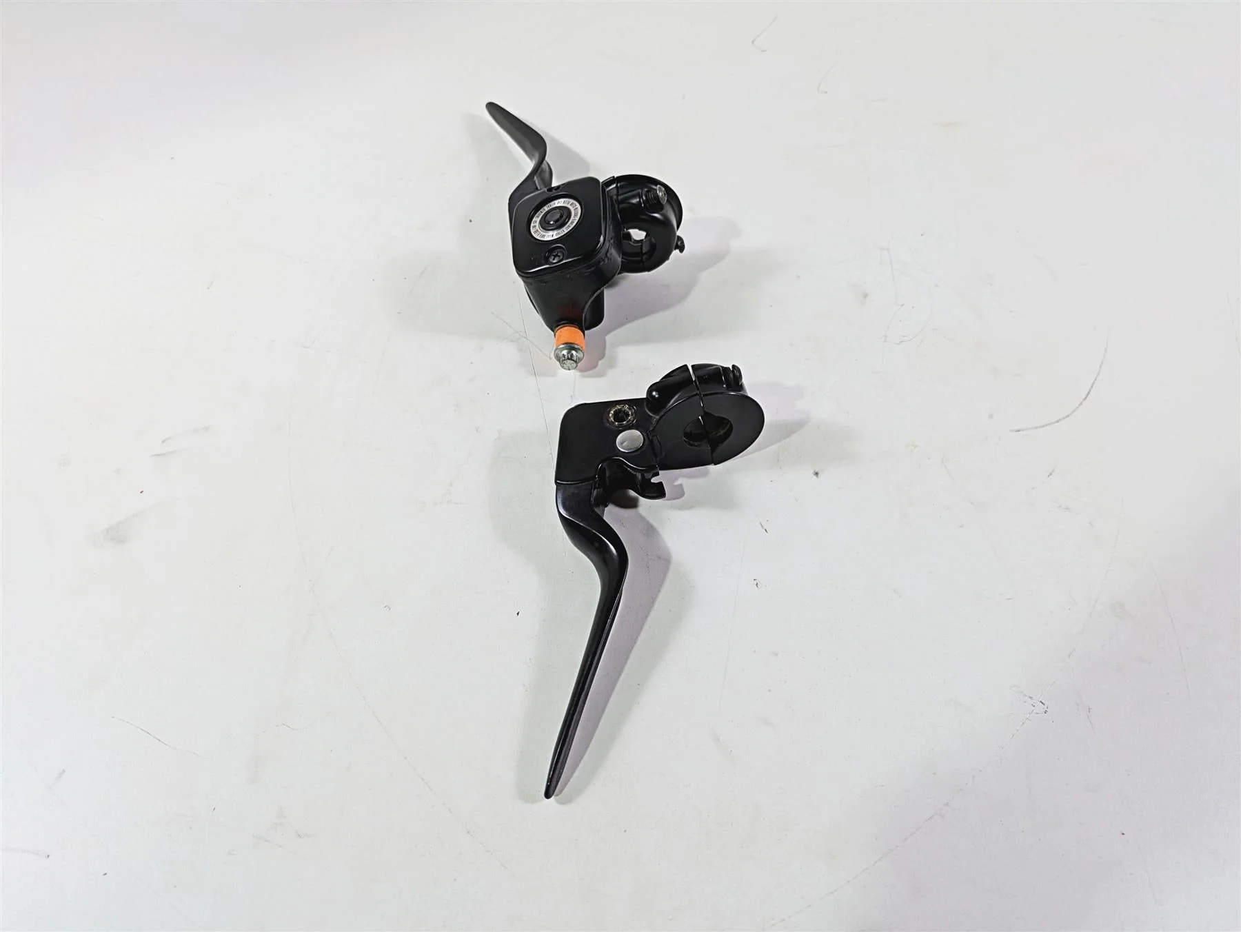 2014 Harley FXDL Dyna Low Rider Front Brake Master Cylinder 11/16" Set 45170-08F - Image 2