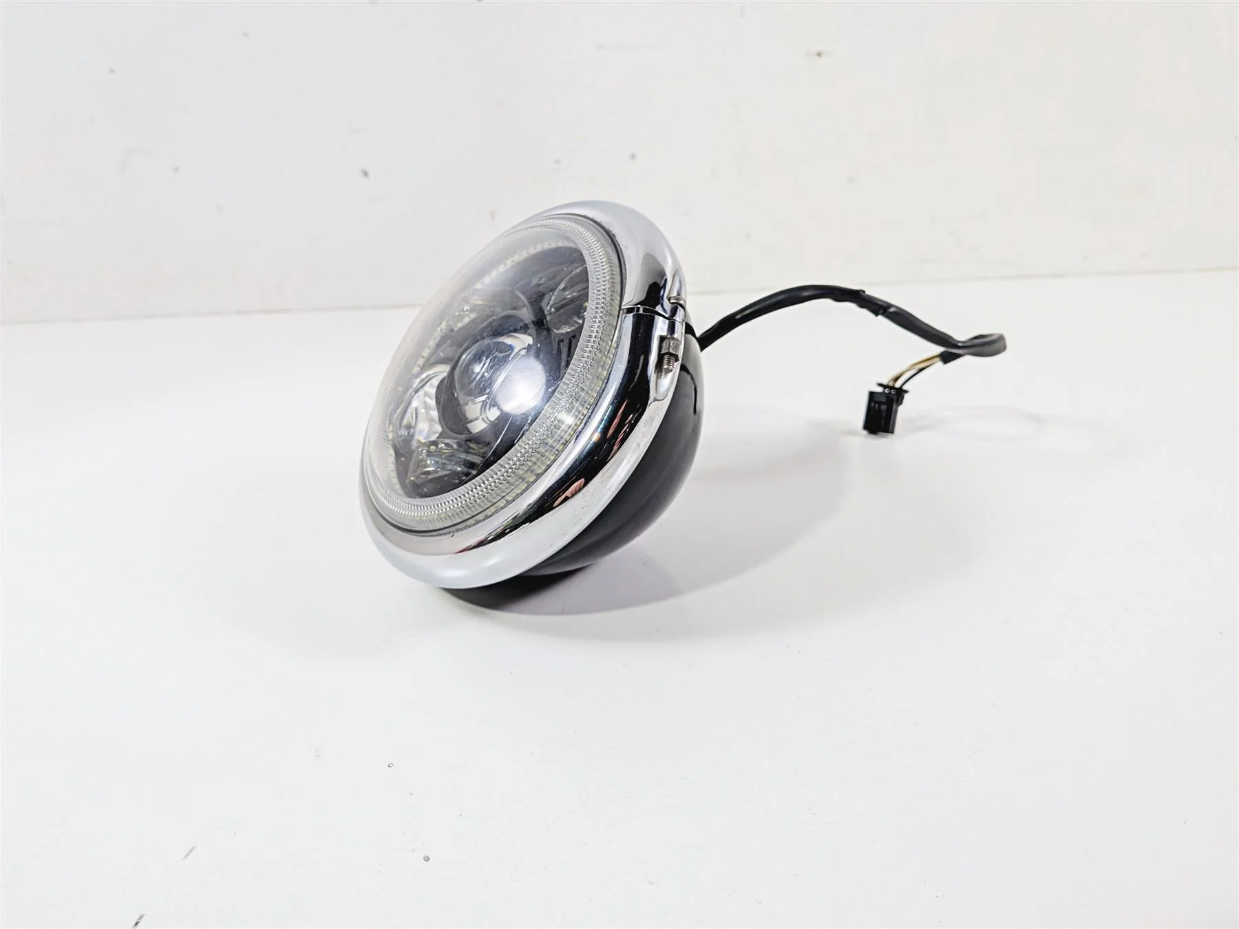 2014 Harley FXDL Dyna Low Rider Head Light Lamp Headlight & Mount 69774-07A - Image 5
