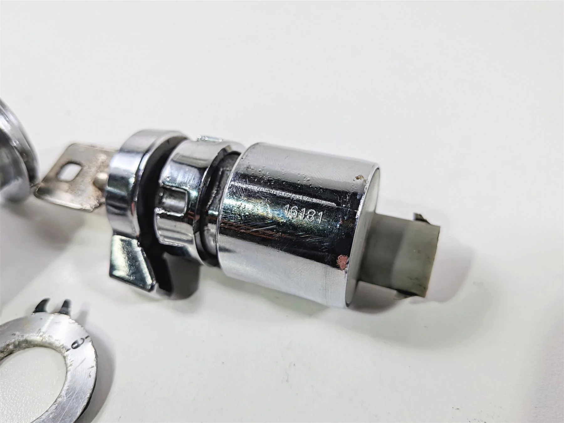2014 Harley FXDL Dyna Low Rider Ignition Switch Key Lock Set 71475-06B - Image 8