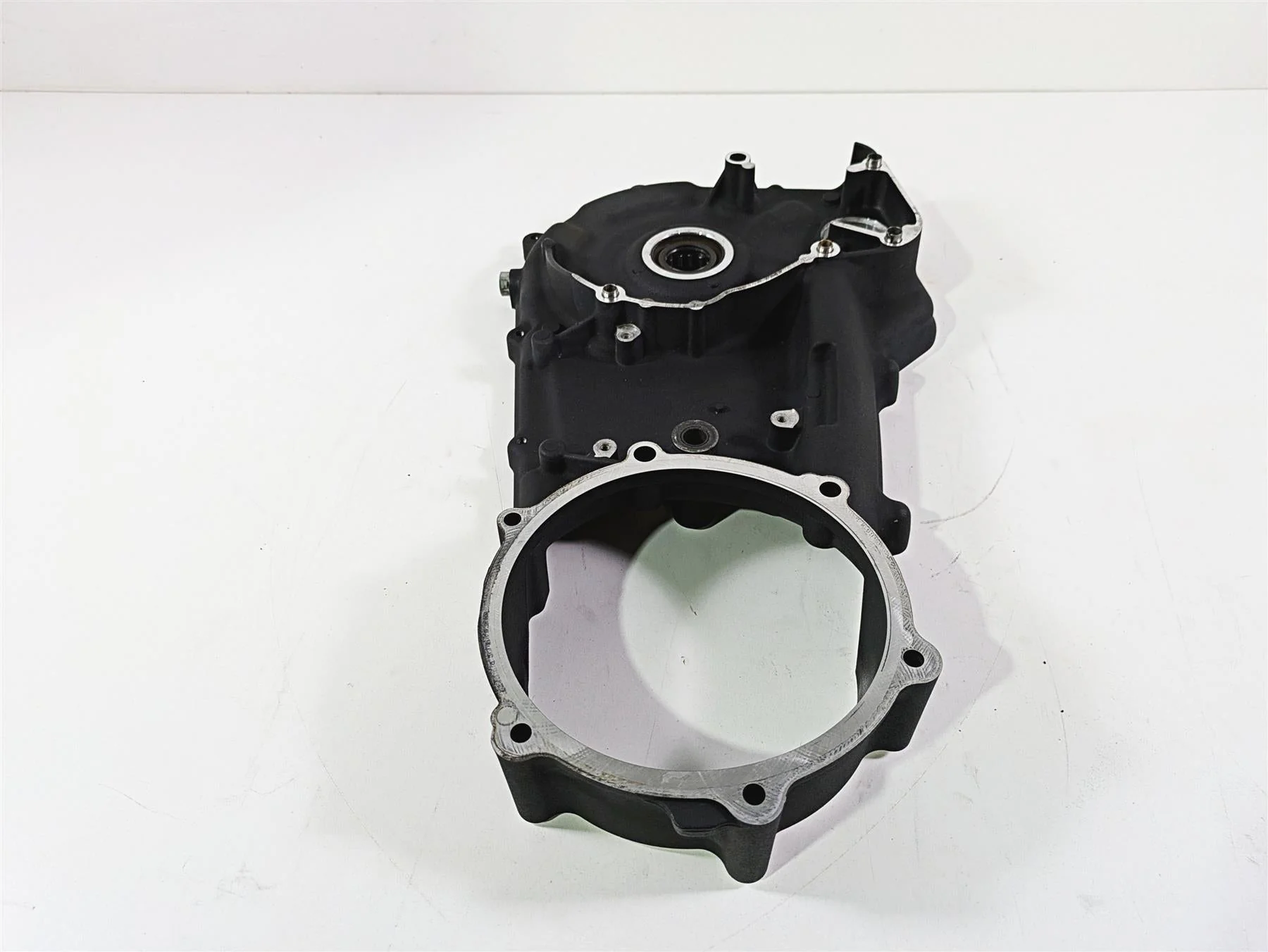 2014 Harley FXDL Dyna Low Rider Inner Primary Drive Clutch Cover Mid 60681-06C - Image 2