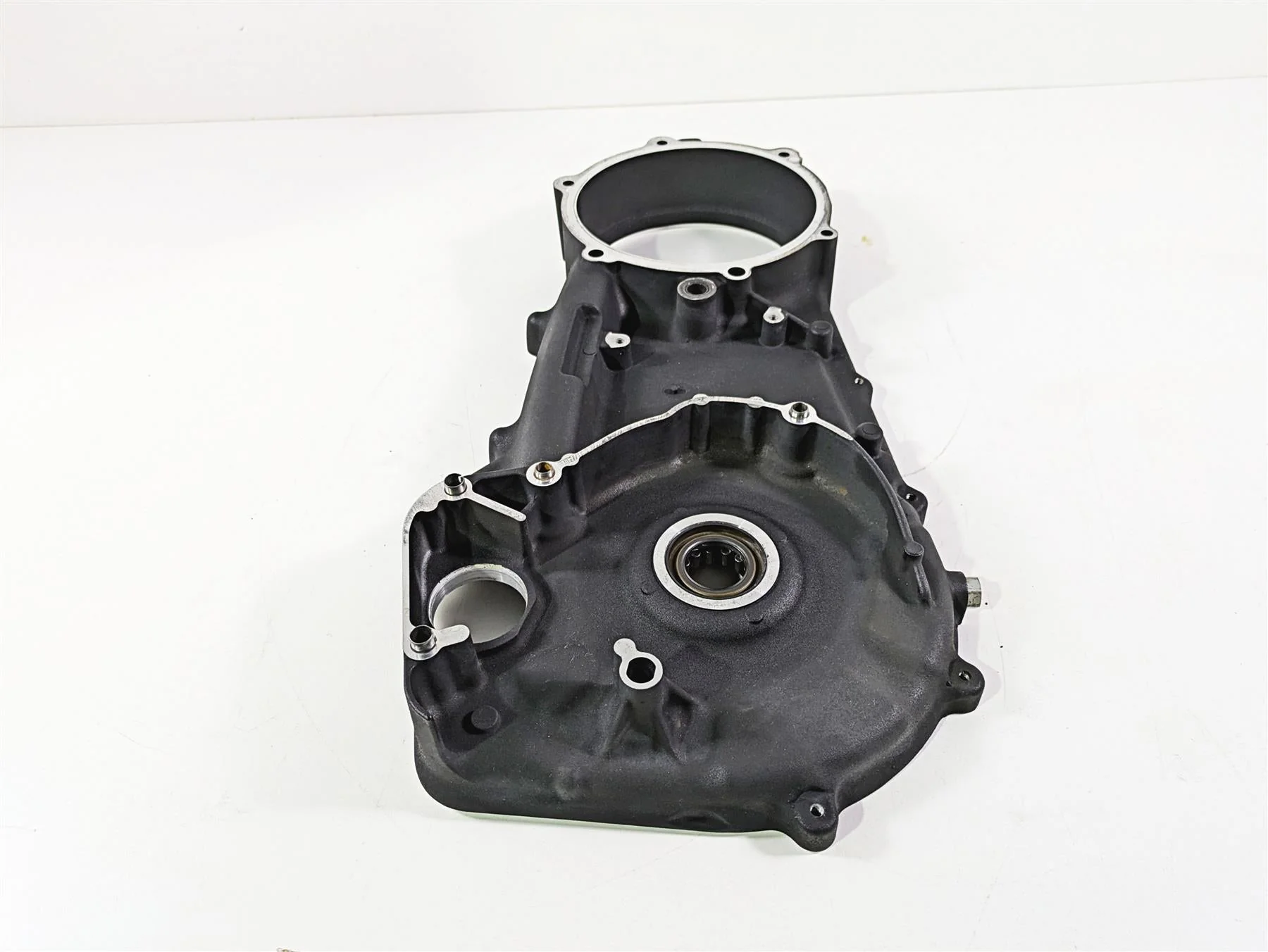 2014 Harley FXDL Dyna Low Rider Inner Primary Drive Clutch Cover Mid 60681-06C - Image 4