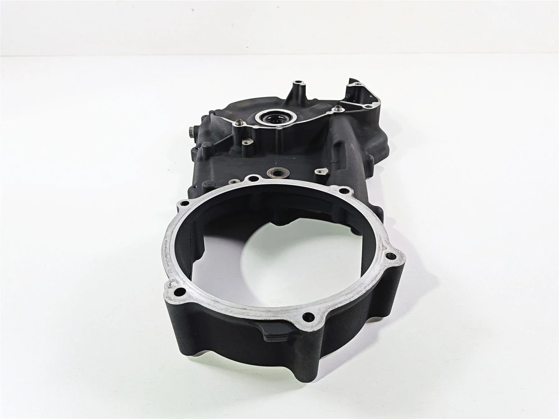2014 Harley FXDL Dyna Low Rider Inner Primary Drive Clutch Cover Mid 60681-06C - Image 5