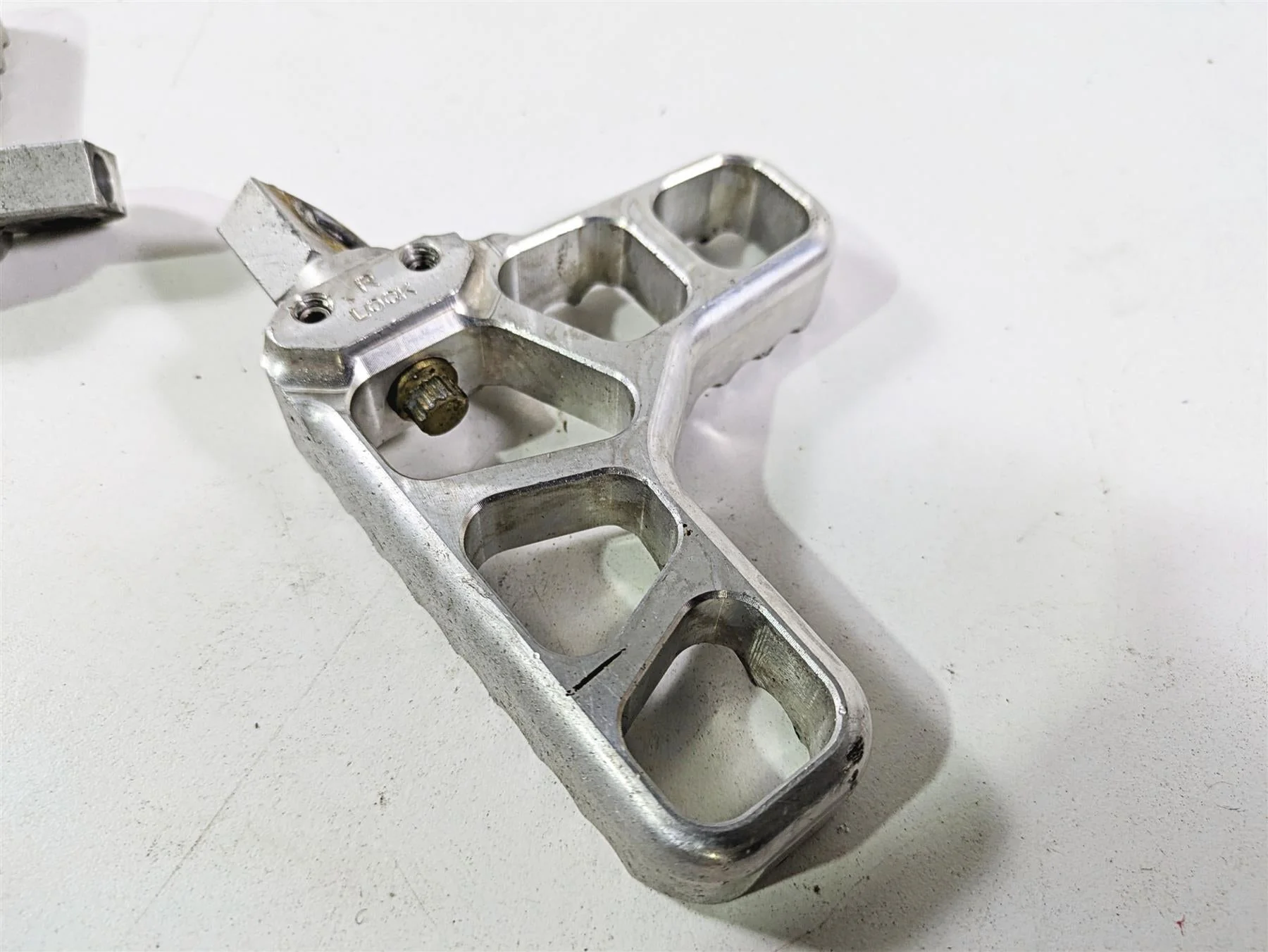 2014 Harley FXDL Dyna Low Rider Joker Machine Serrated Heel Footpegs 08-62-1 - Image 9