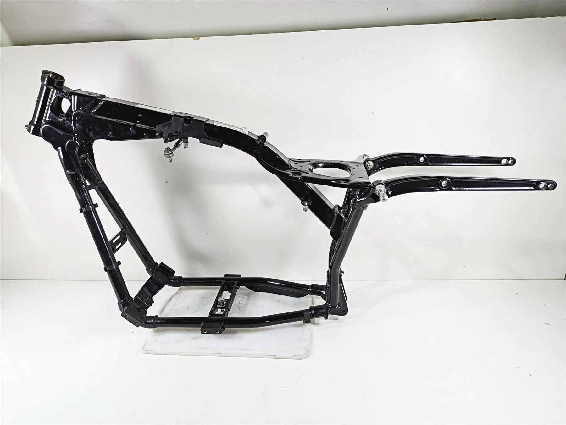2014 Harley FXDL Dyna Low Rider Main Frame Chassis 29 Degree With Clean California Title - Read 47745-06B - Image 3