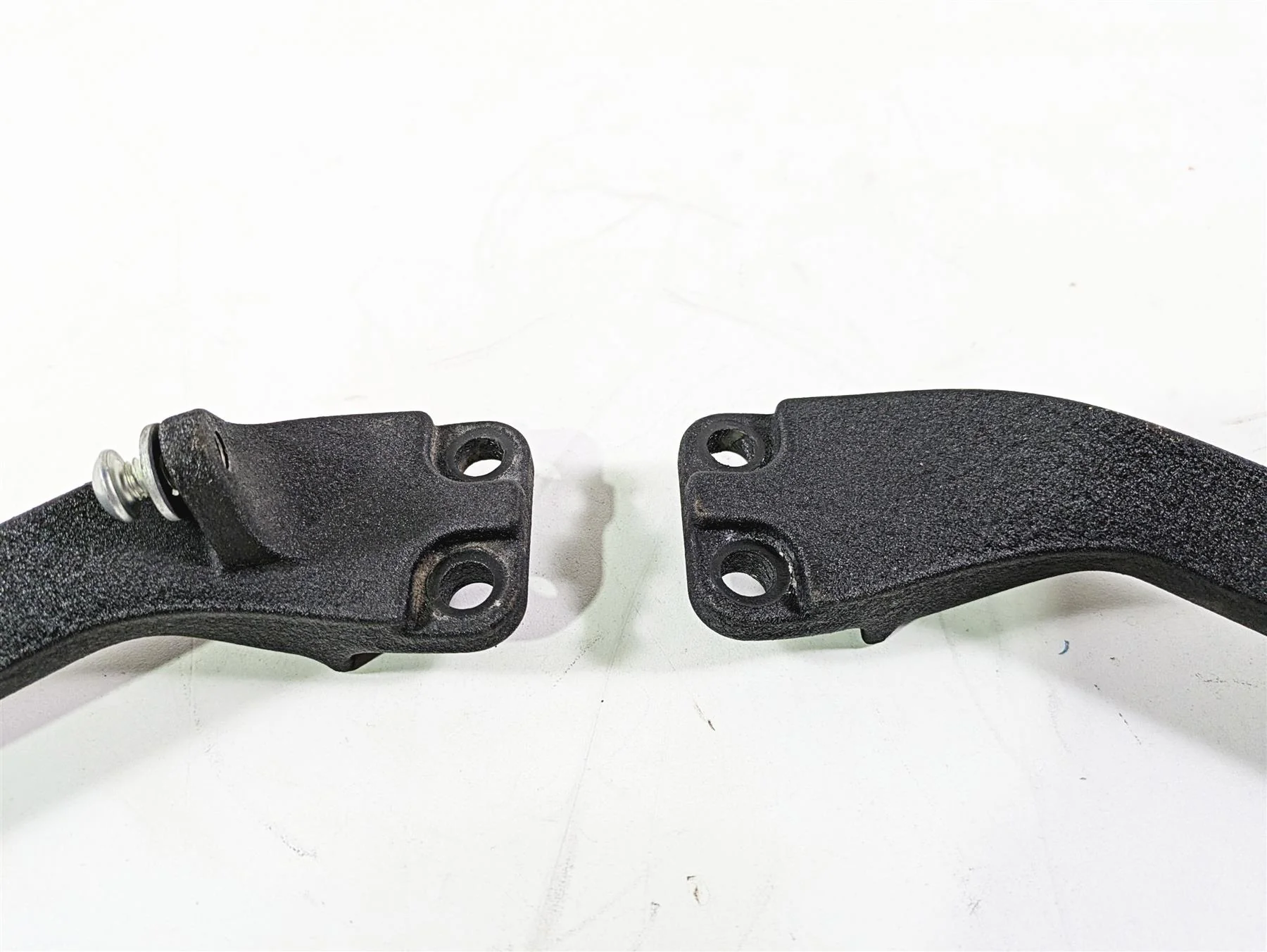 2014 Harley FXDL Dyna Low Rider Passenger Footpeg Foot Peg Set 49224-06 49230-06 - Image 5