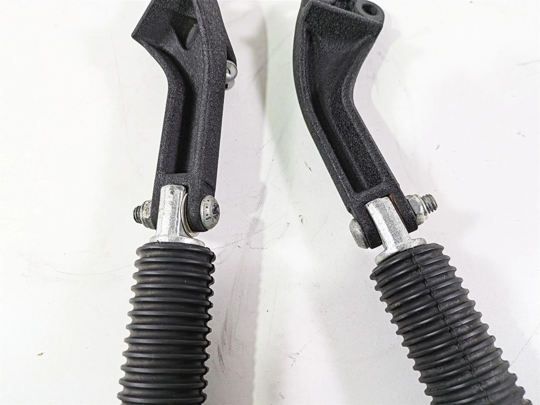2014 Harley FXDL Dyna Low Rider Passenger Footpeg Foot Peg Set 49224-06 49230-06 - Image 8
