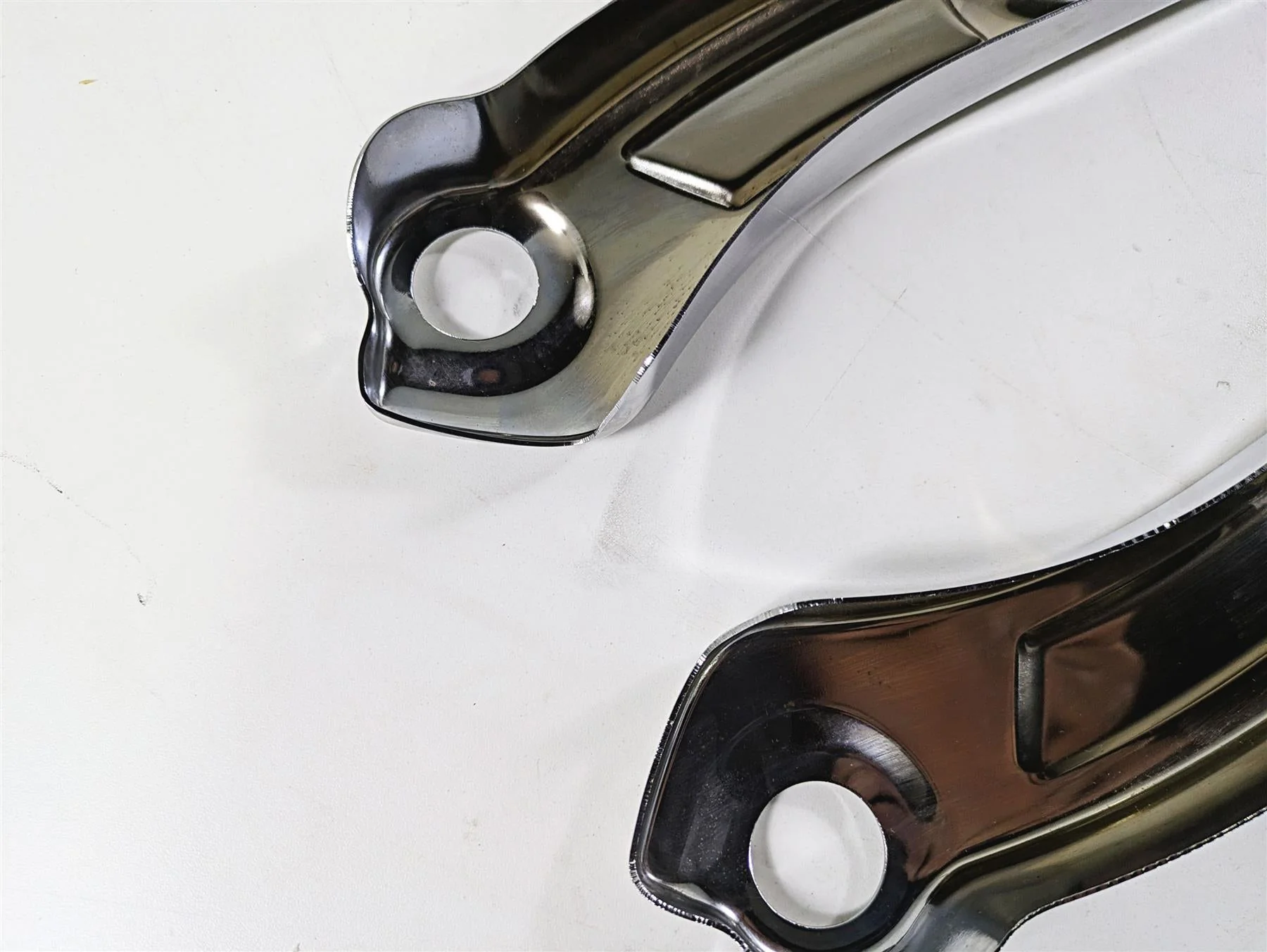 2014 Harley FXDL Dyna Low Rider Rear Fender Struts Braces 57300024 57300026 - Image 9