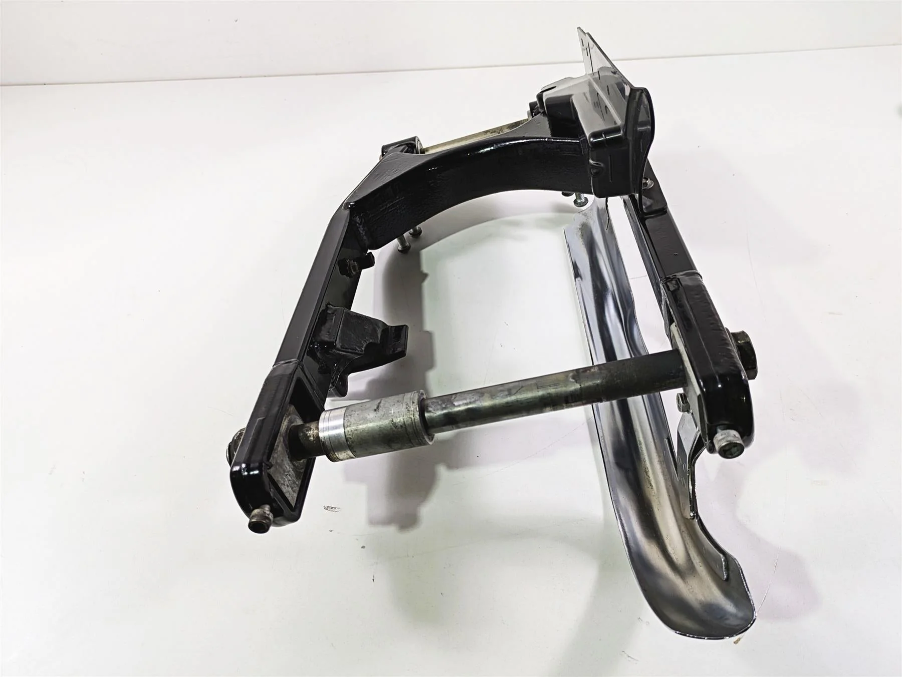 2014 Harley FXDL Dyna Low Rider Rear Swingarm & Belt Guards 47820-10 - Image 7