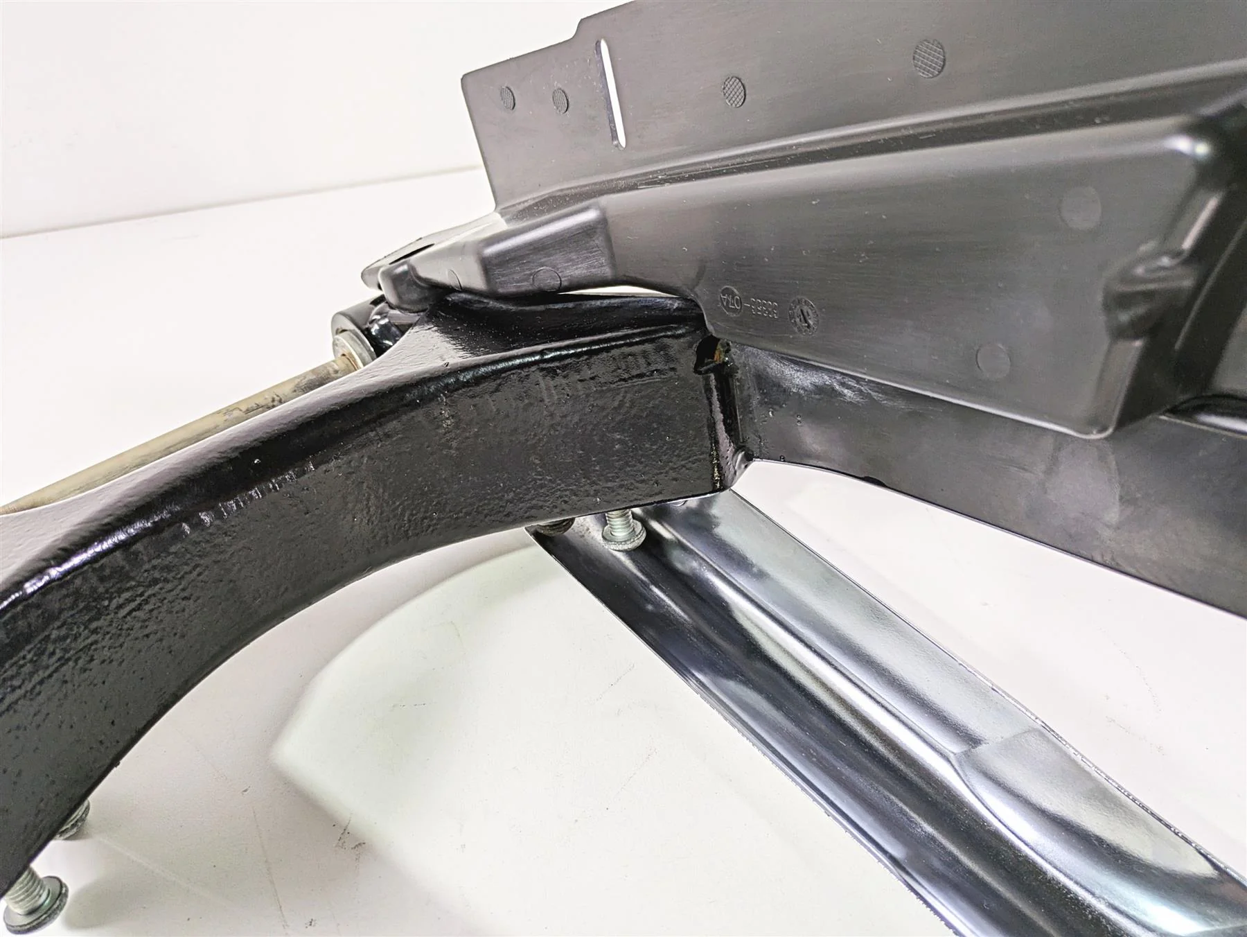 2014 Harley FXDL Dyna Low Rider Rear Swingarm & Belt Guards 47820-10 - Image 9