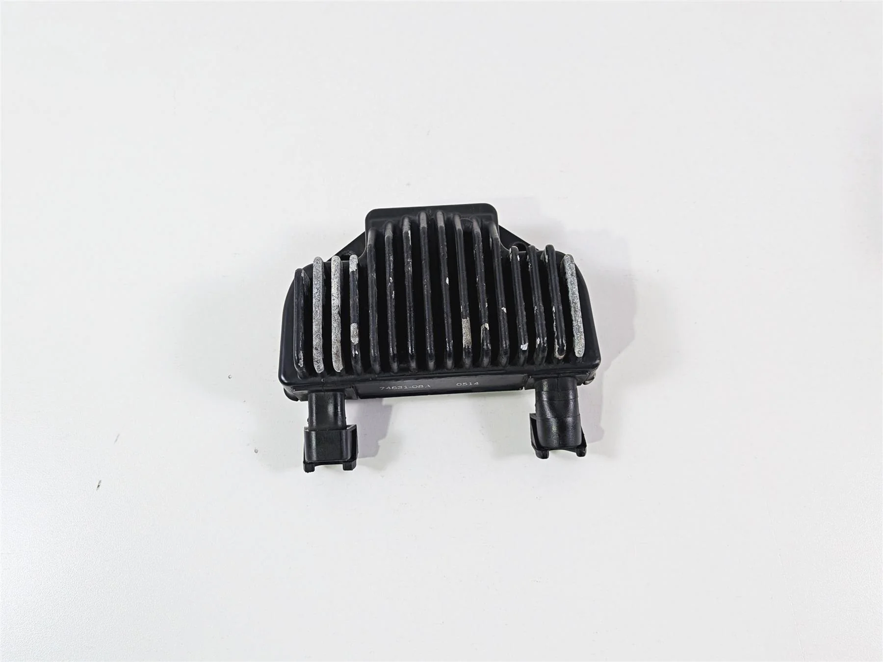 2014 Harley FXDL Dyna Low Rider Rectifier Voltage Regulator 74631-08A