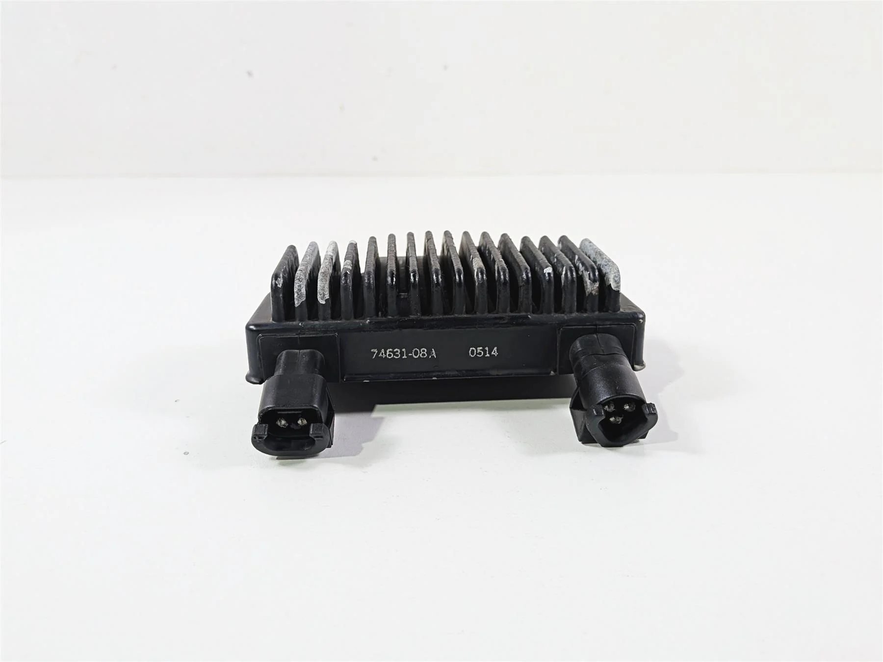 2014 Harley FXDL Dyna Low Rider Rectifier Voltage Regulator 74631-08A - Image 2