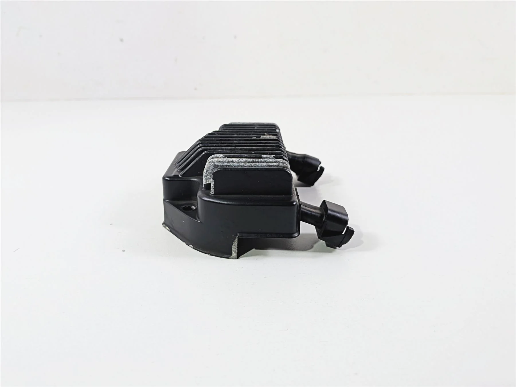 2014 Harley FXDL Dyna Low Rider Rectifier Voltage Regulator 74631-08A - Image 3