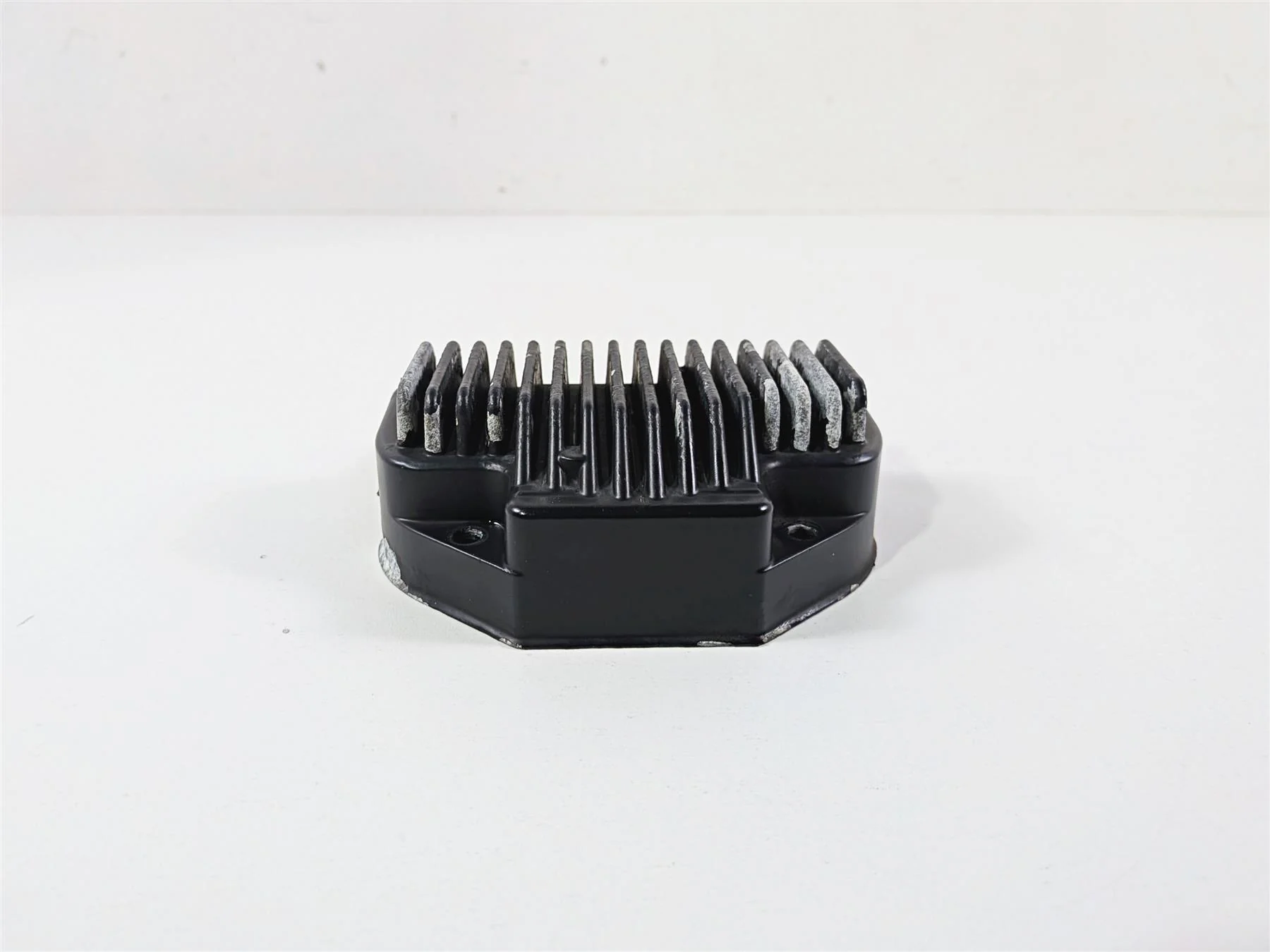 2014 Harley FXDL Dyna Low Rider Rectifier Voltage Regulator 74631-08A - Image 4