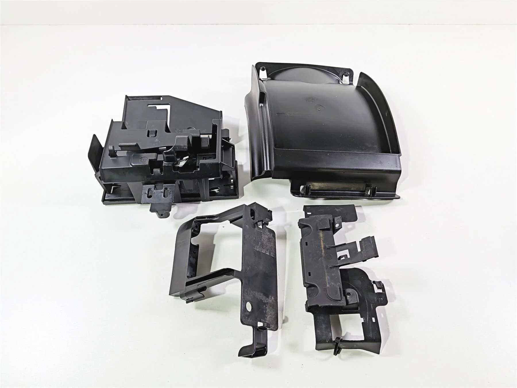 2014 Harley FXSB Softail Breakout Battery Electrical Carrier Set - Read 69200451