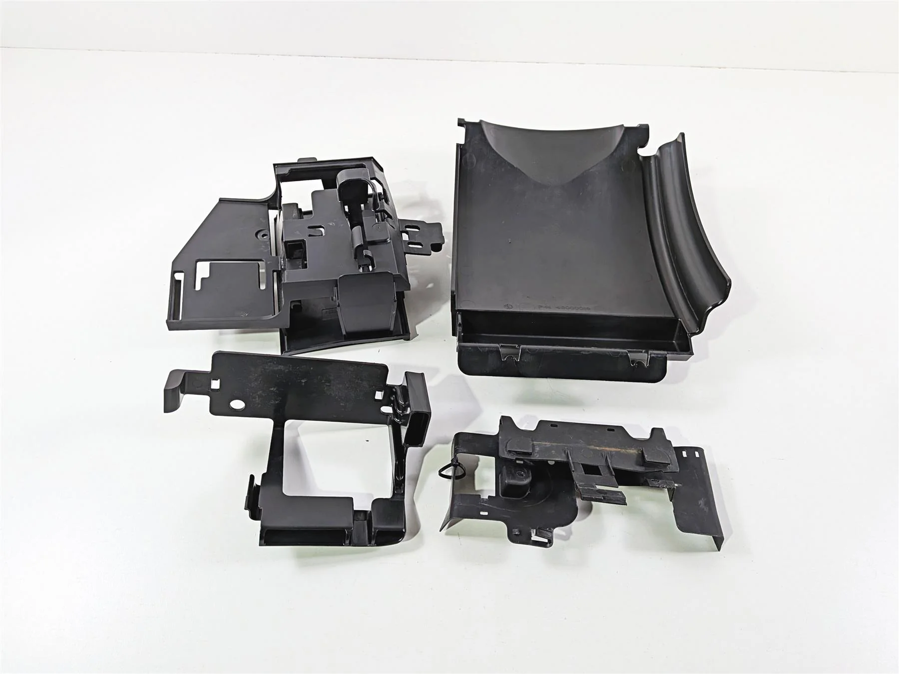 2014 Harley FXSB Softail Breakout Battery Electrical Carrier Set - Read 69200451 - Image 14
