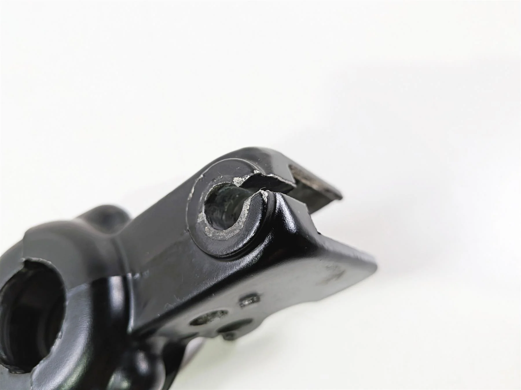2014 Harley FXSB Softail Breakout Clutch Perch  38608-96 - Image 9